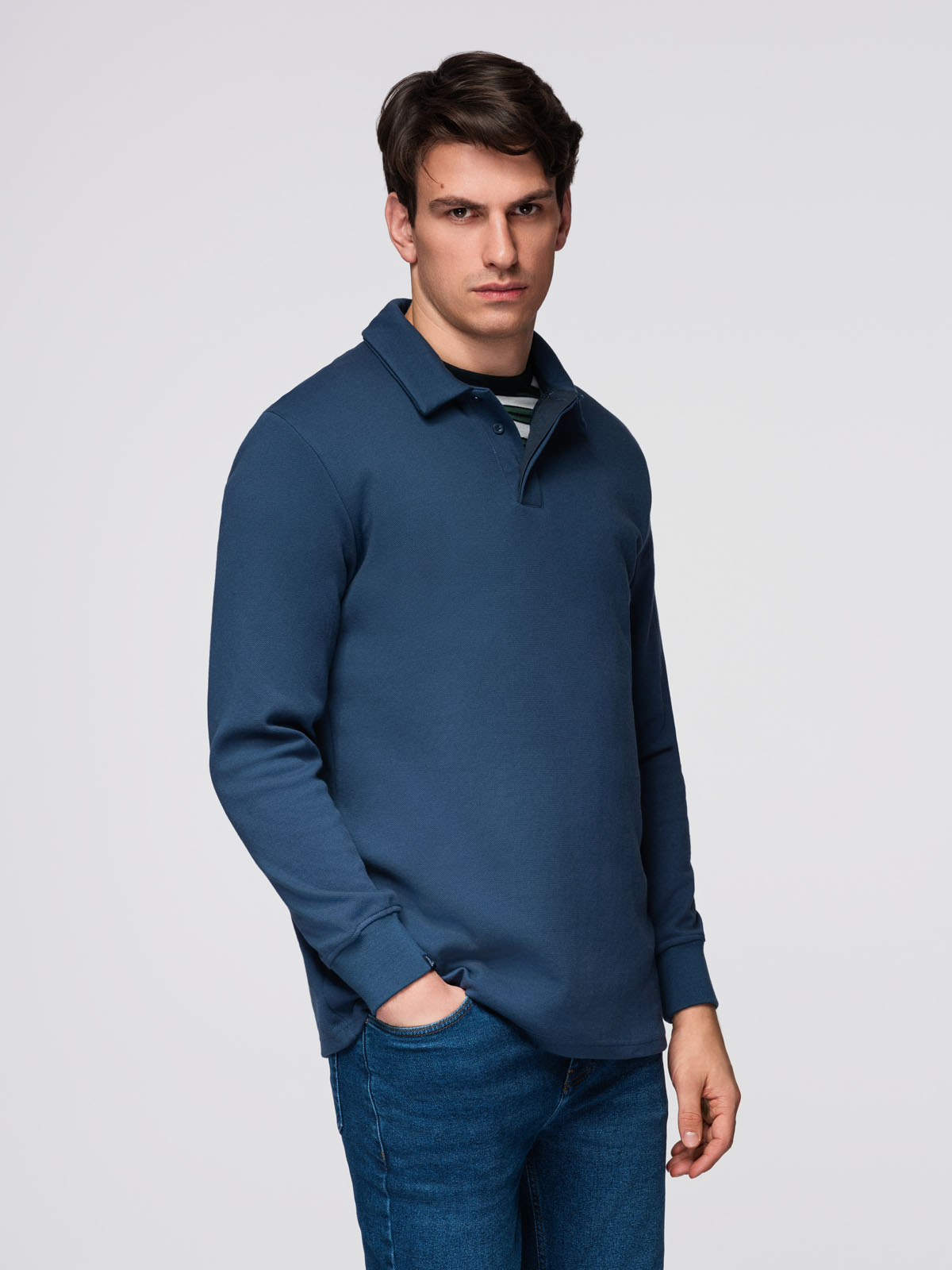 Bluza męska z kołnierzykiem polo ze strukturalnej dzianiny - ciemnoniebieska V5