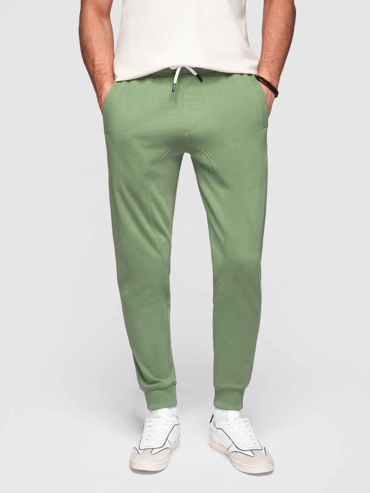 Spodnie męskie dresowe ze ściągaczem przy nogawce BASIC jogger - zielone V3 - Rozmiar: XL