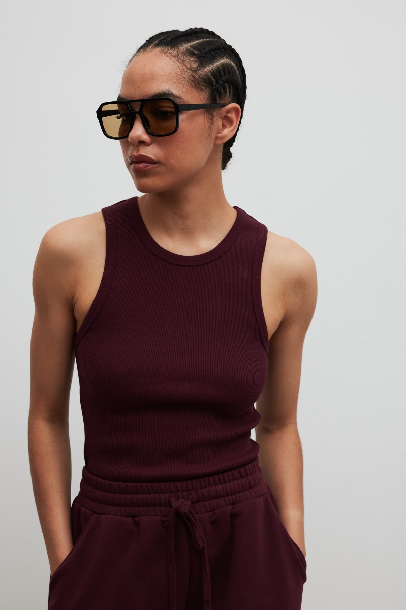 Top na ramiączkach w kolorze BURGUNDY - Marsala