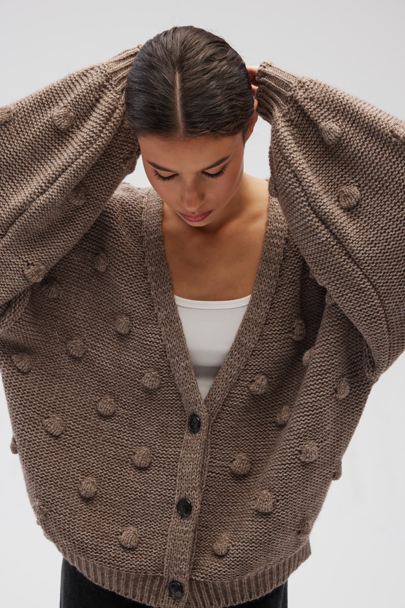 Kardigan zapinany na guziki w kolorze LIGHT BROWN - Marsala