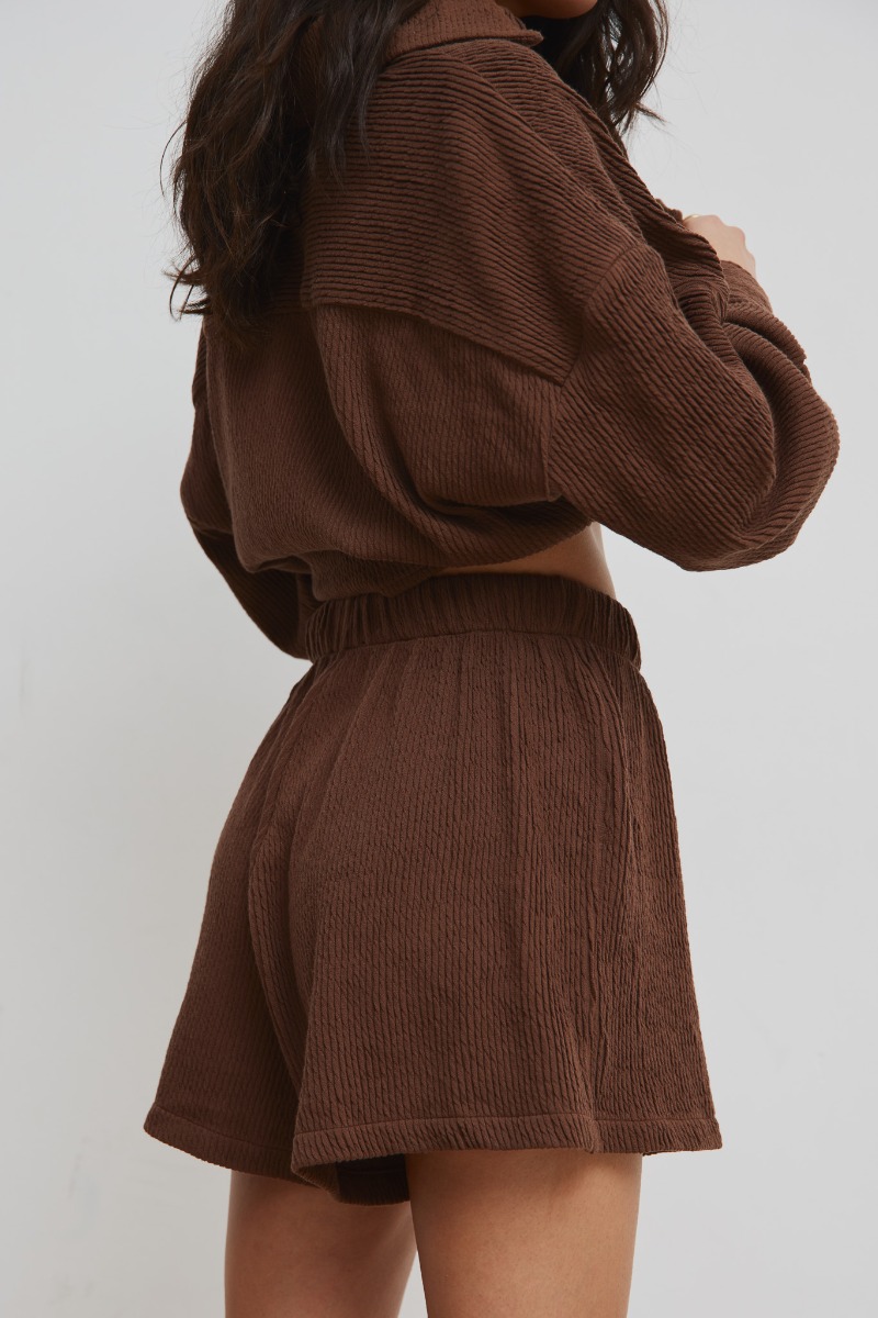 Szorty z plisowanej BAWEŁNY w kolorze BROWN - Marsala