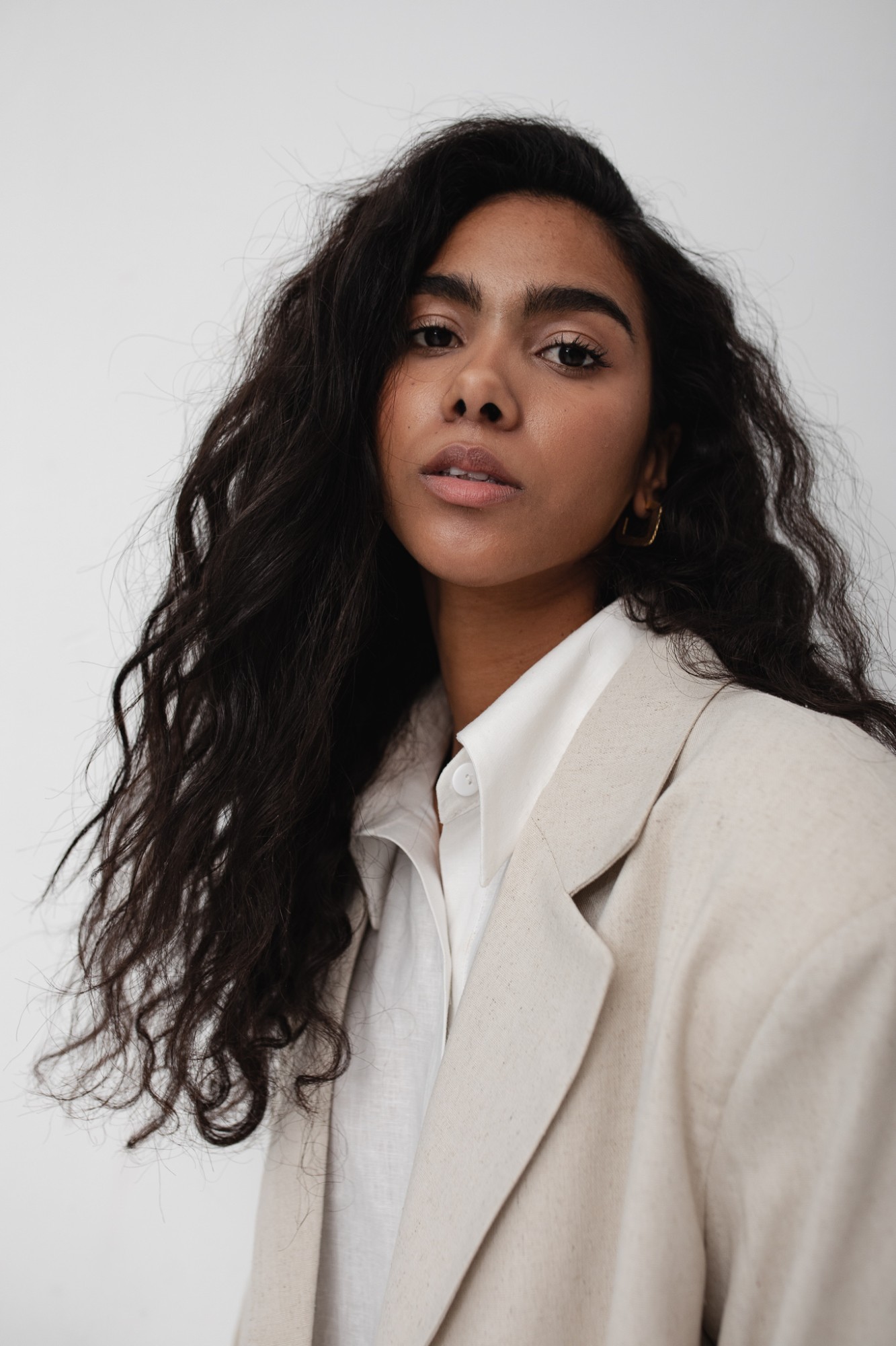 Marynarka z lnem oversize w kolorze LIGHT BEIGE - Marsala