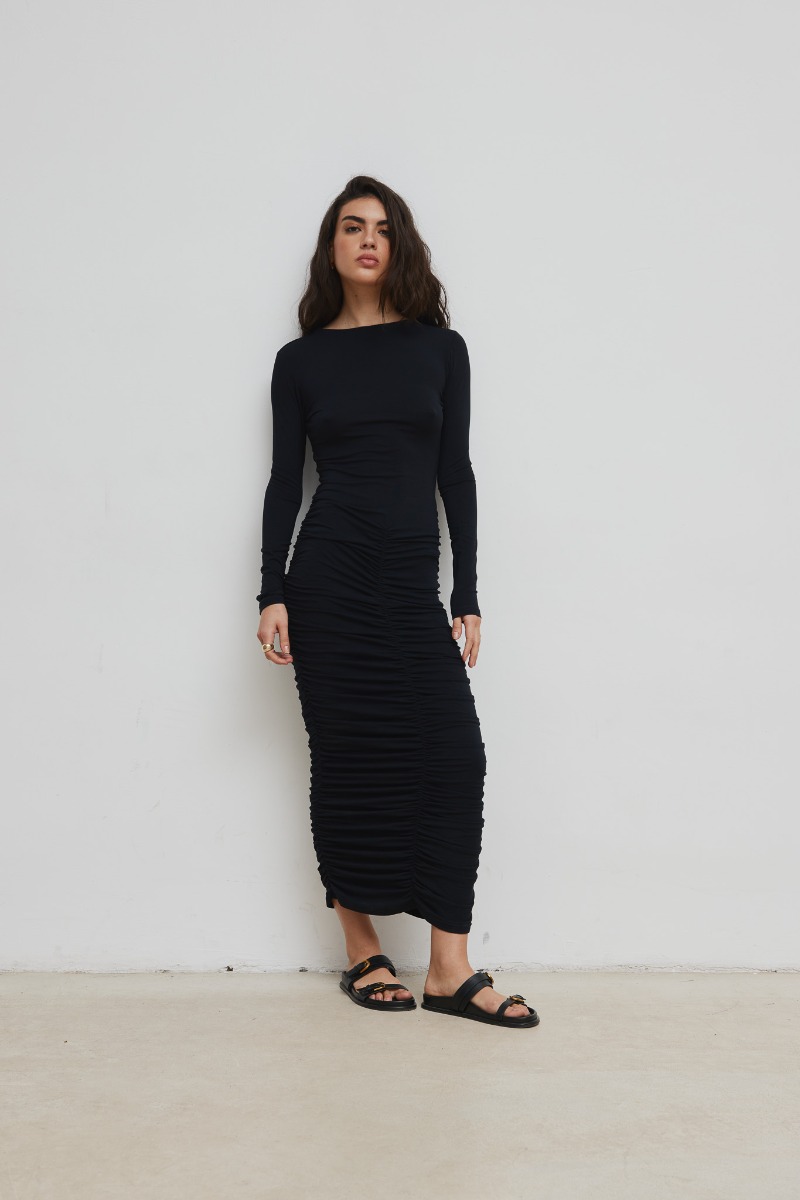 Sukienka Sukienka z marszczeniami w kolorze TOTALLY BLACK - PIURA-XS/S