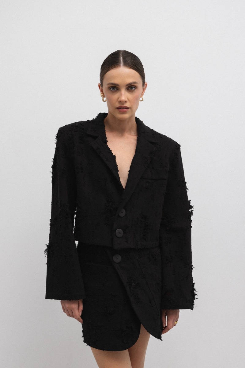 Krótka marynarka z surowej tkaniny w kolorze CZARNYM - Marsala