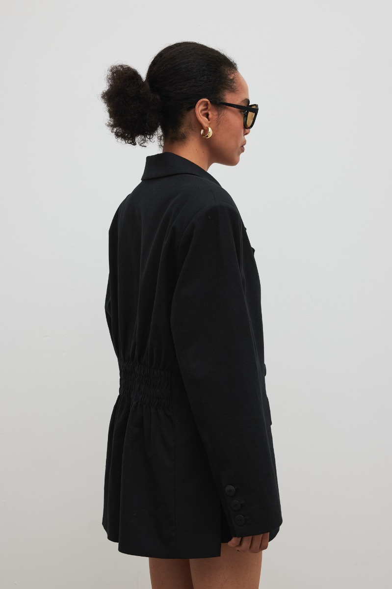 Marynarka z marszczeniem w kolorze TOTALLY BLACK - Marsala