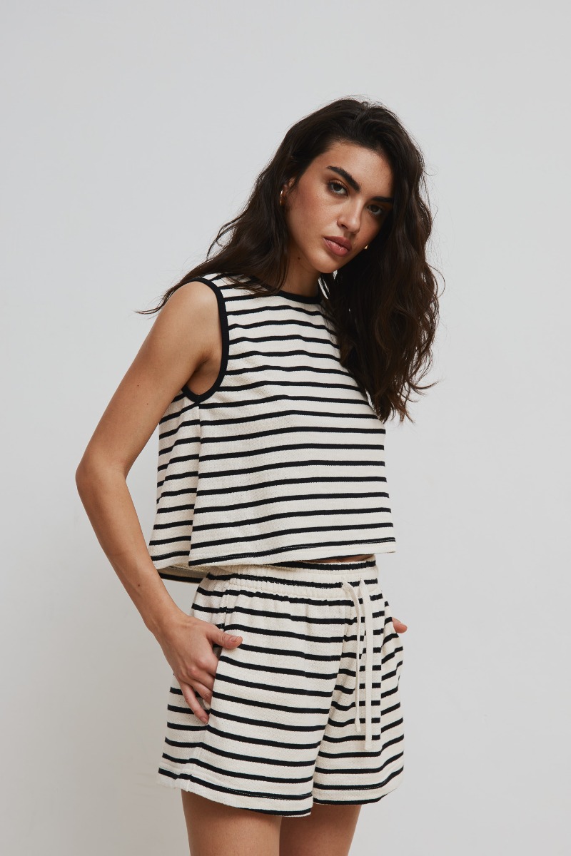 Krótki top z bawełny w paski BLACK & BEIGE - Marsala