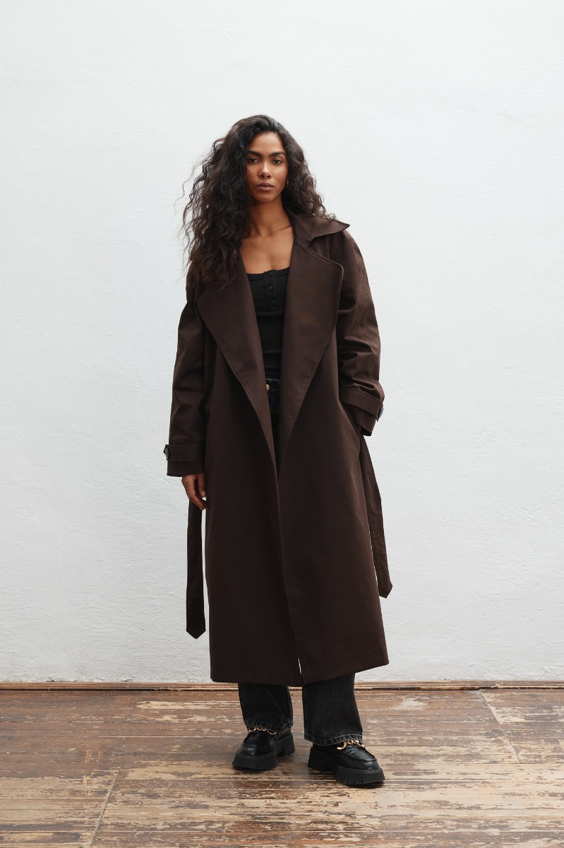 Klasyczny bawełniany trencz w kolorze DARK CHOCOLATE - Marsala