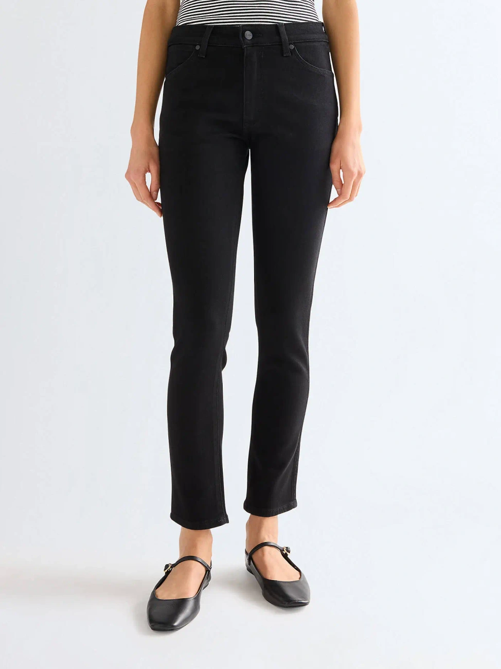 DAMSKIE SPODNIE WRANGLER SIENNA RETRO BLACK 112378447