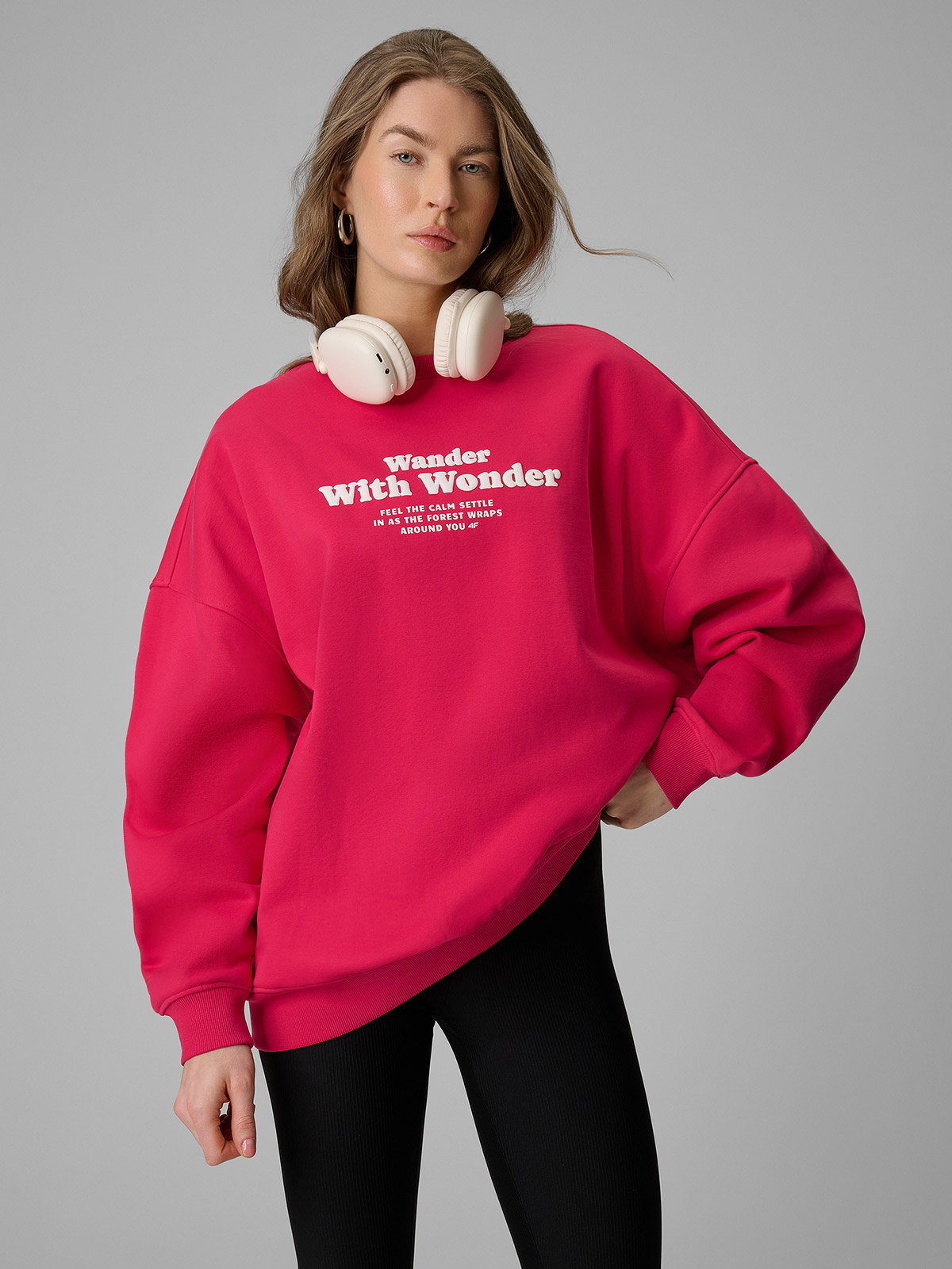 4F Bluza dresowa oversize bez kaptura damska - różowa M