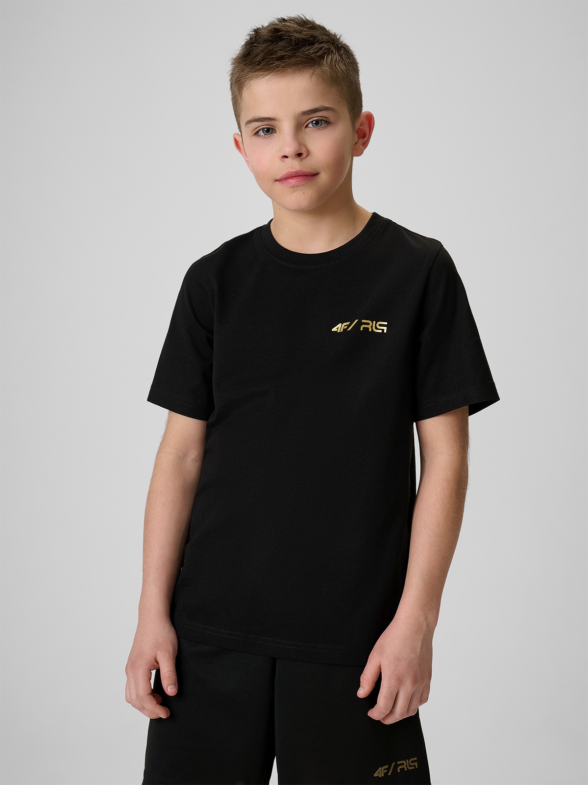 T-shirt regular z nadrukiem dziecięcy 4F JUNIOR x Robert Lewandowski - czarny 158 (12-13 lat)