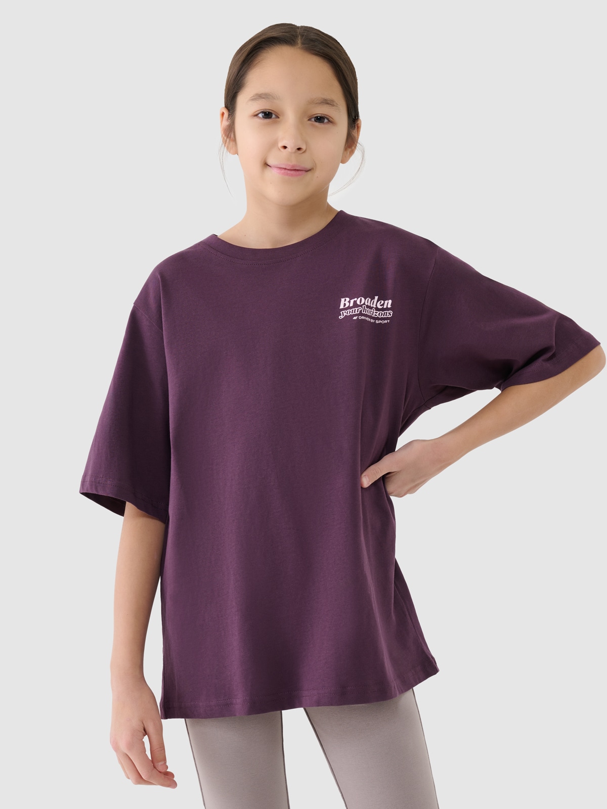 T-shirt oversize z nadrukiem dziewczęcy - fioletowy 122 (6-7 lat)