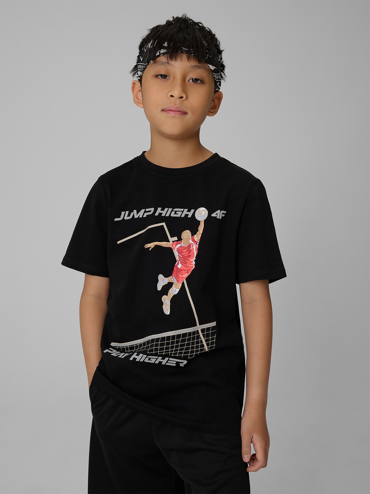 4F T-shirt regular z nadrukiem chłopięcy - czarny 134 (8-9 lat)
