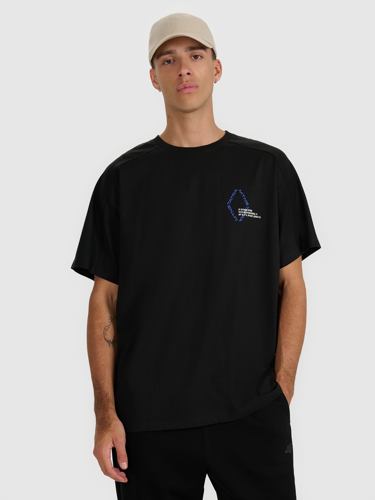 T-shirt oversize z nadrukiem męski - czarny M