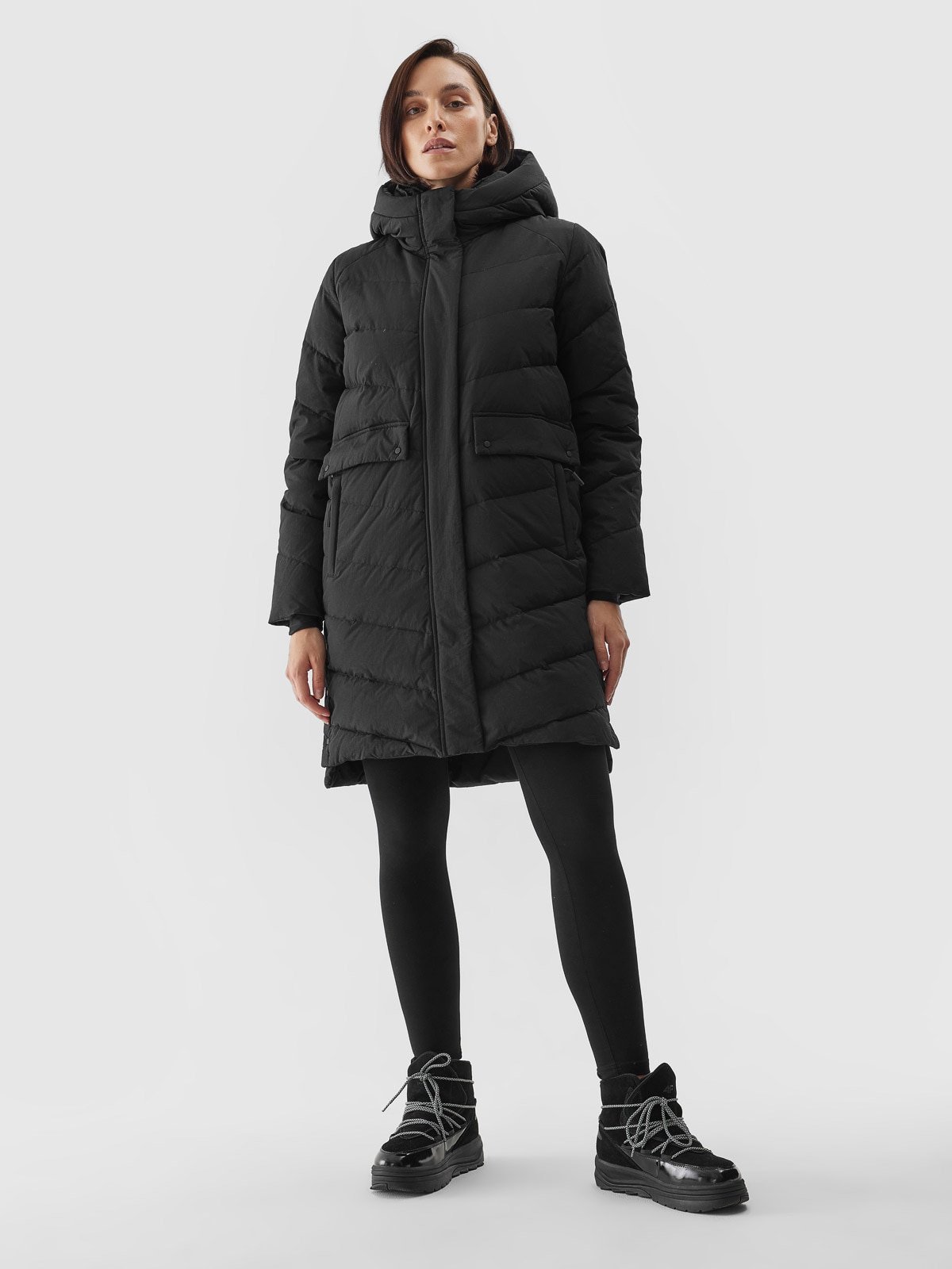 Płaszcz zimowy puchowy pikowany z wypełnieniem naturalnym damski - czarny
