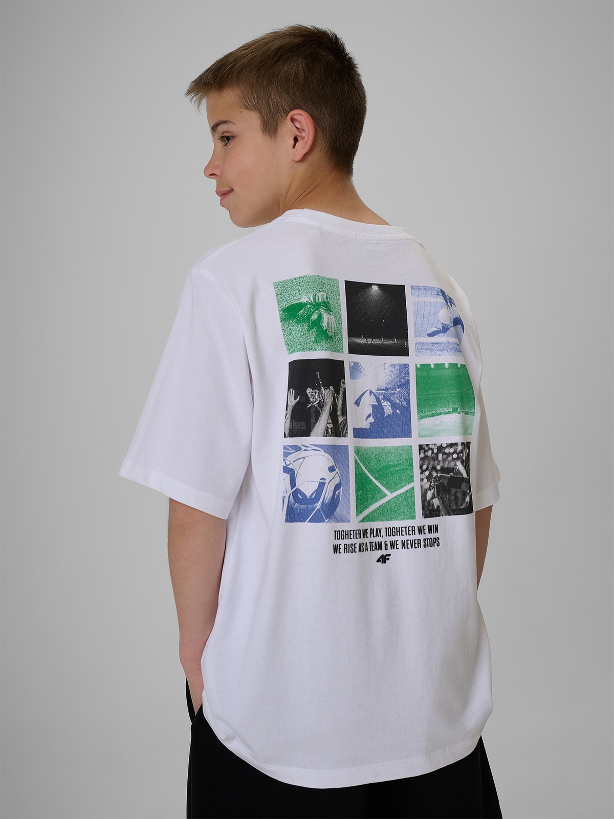 T-shirt loose z nadrukiem chłopięcy - biały 122/128 (6-8 lat)