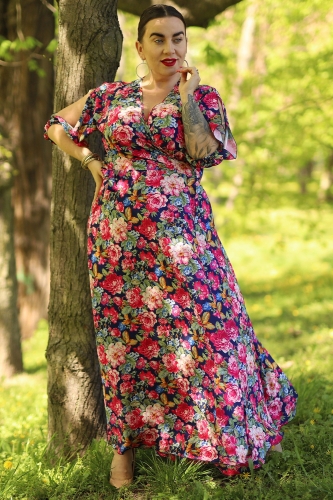 Sukienka Sukienka zwiewna wiązana w pasie long DRAGONA w bukiety kwiatów na granatowym tle