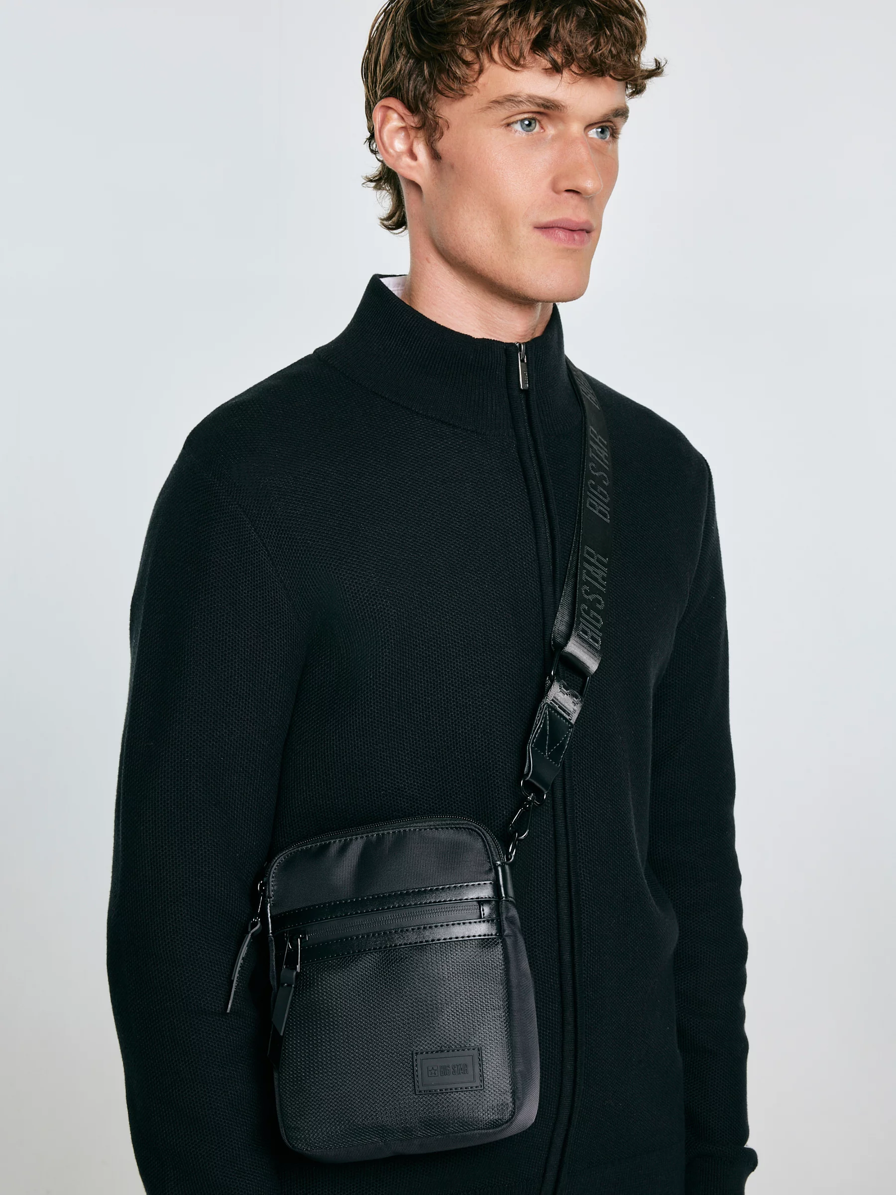 Torba męska typu crossbody czarna Wotino 906