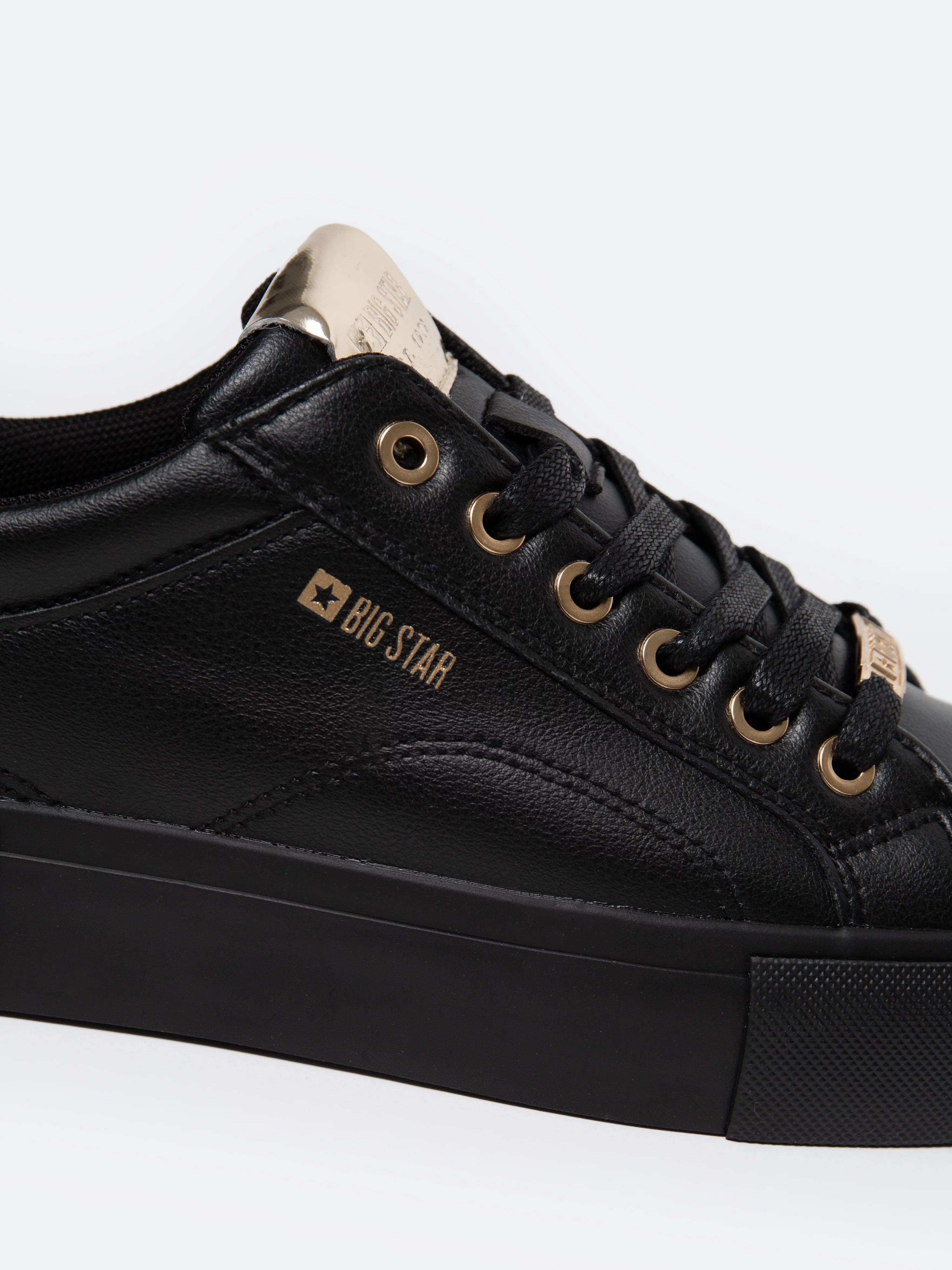 Sneakersy damskie ze skóry ekologicznej czarne NN274A850 906