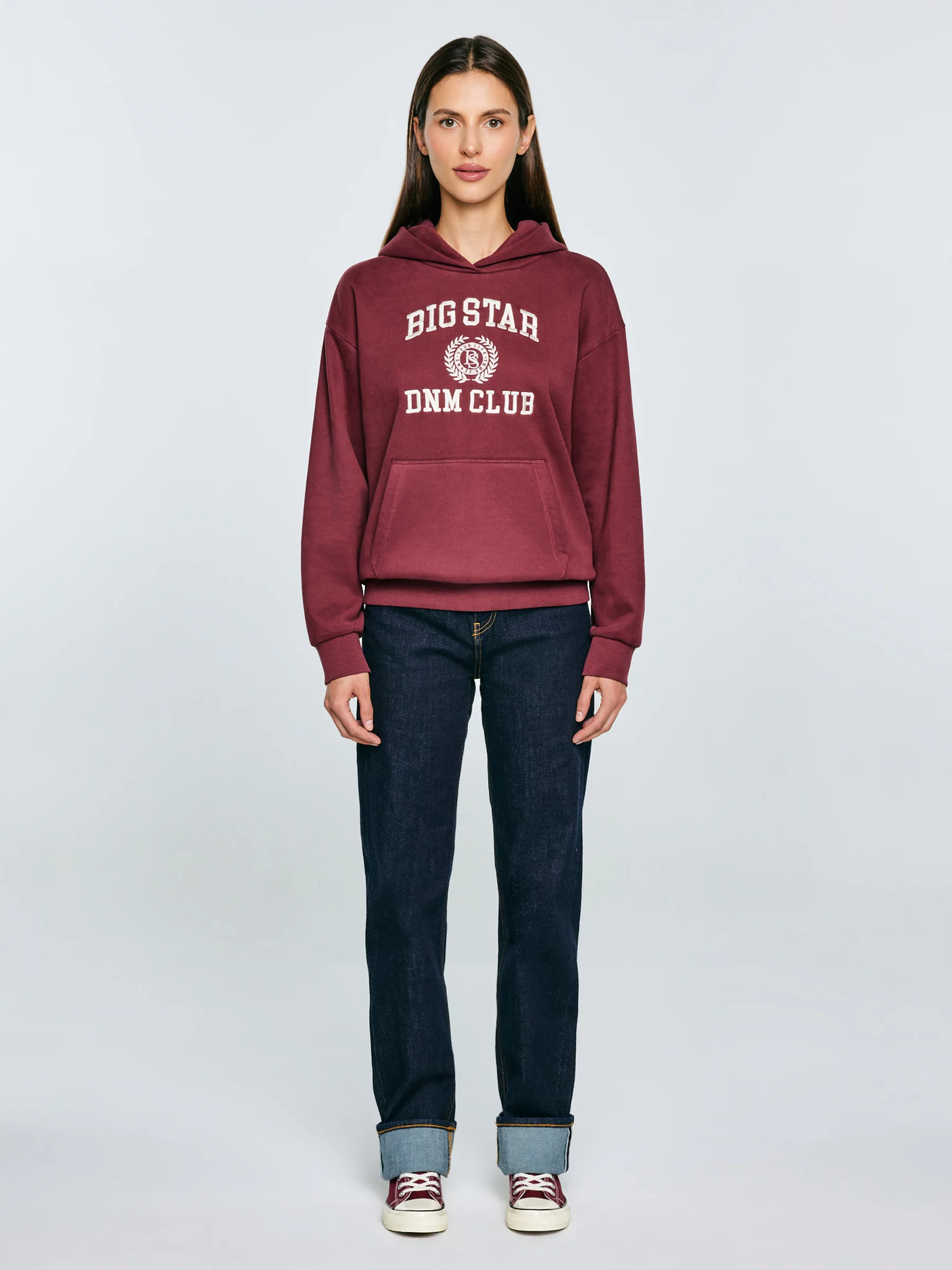 Bluza damska z kapturem z haftem bordowa Merta 604