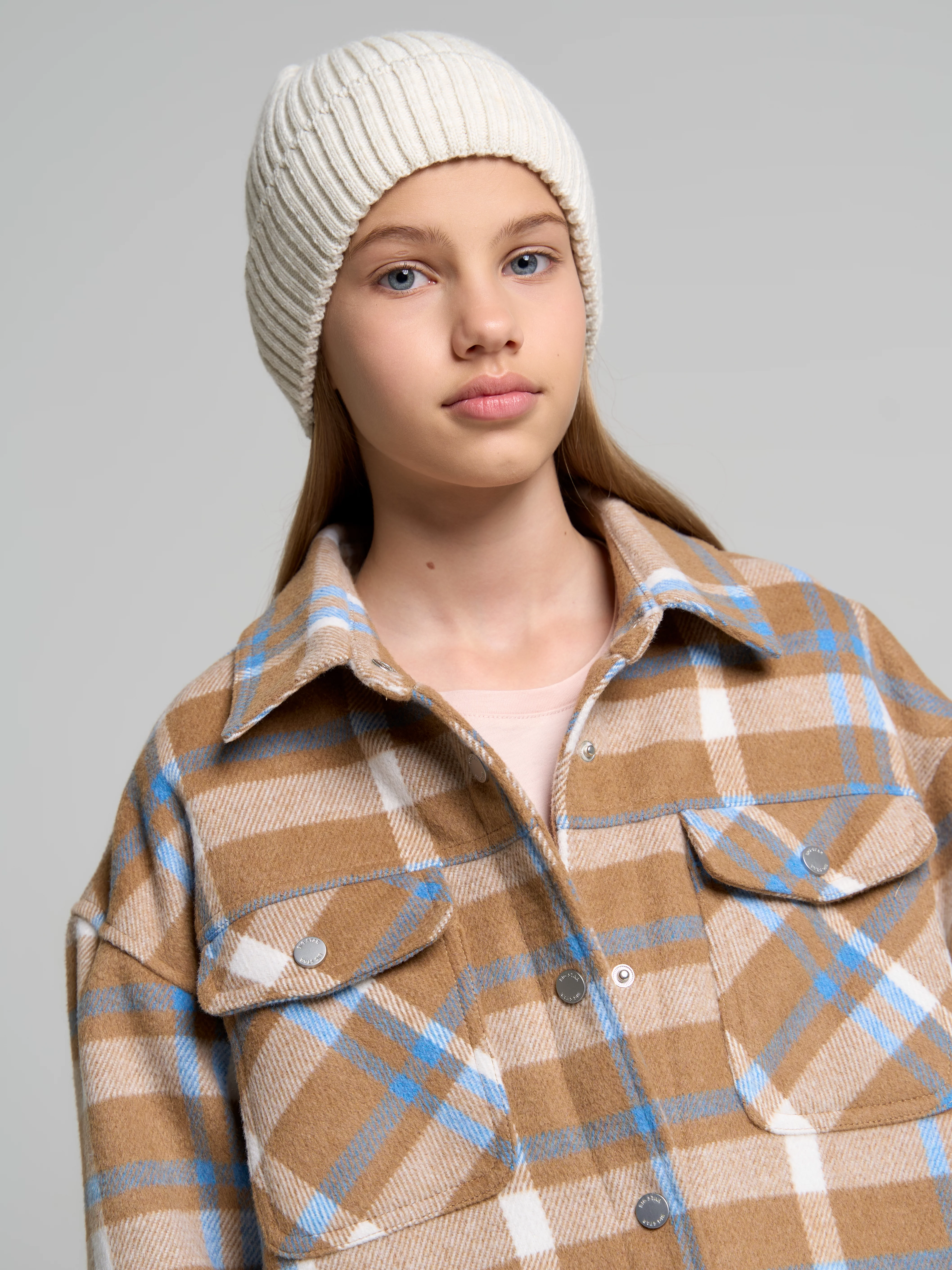 Kurtka koszulowa dziewczęca w kratę beżowa Miriami 801