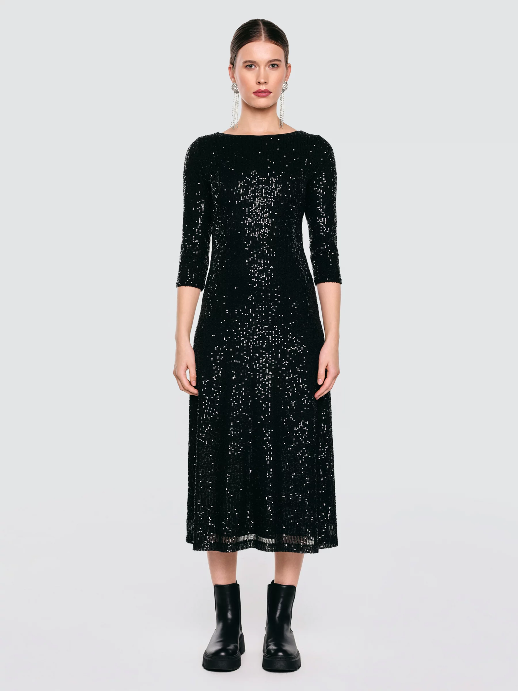 Sukienka damska midi cekinowa z rękawem 3/4 czarna Alex 906