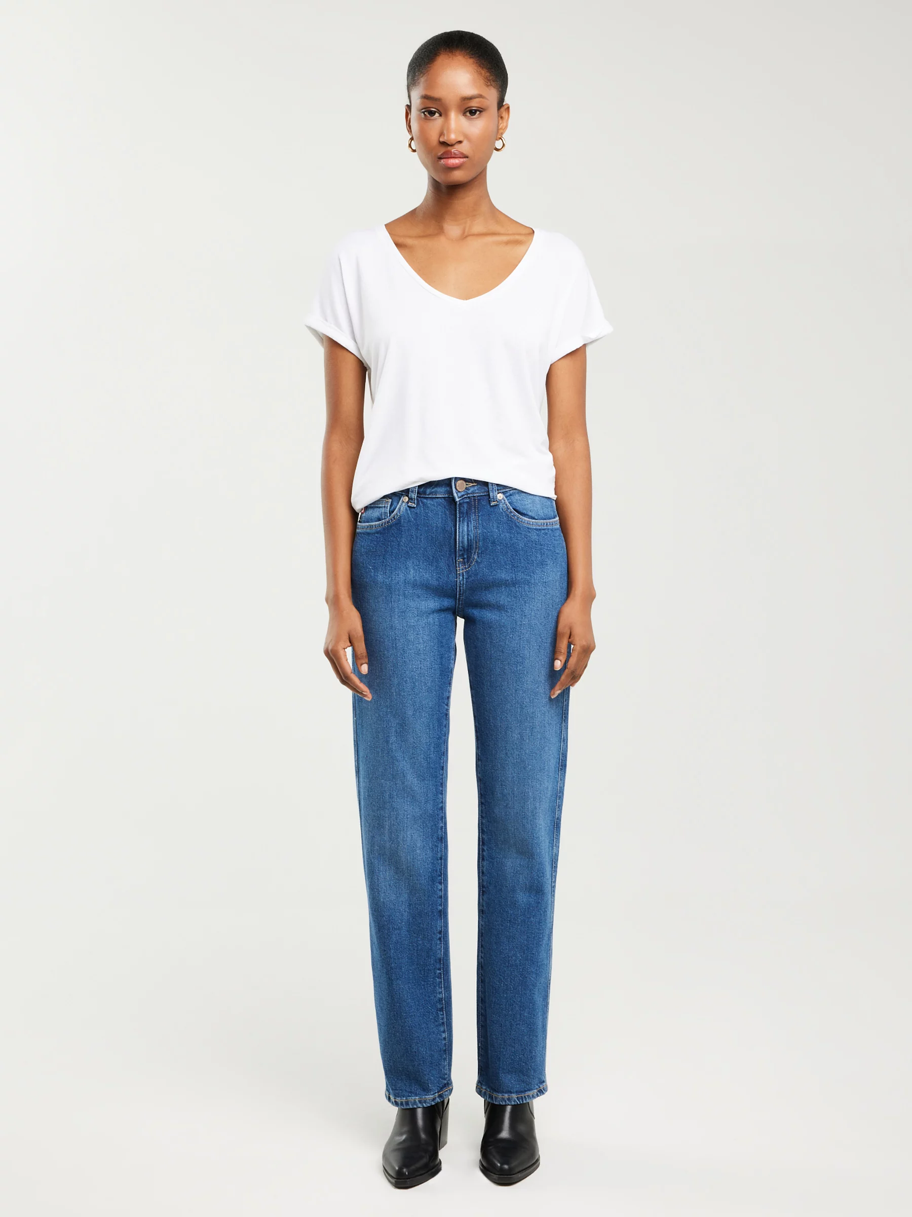 Jeansy damskie z prostą nogawką niebieskie Myrra 313