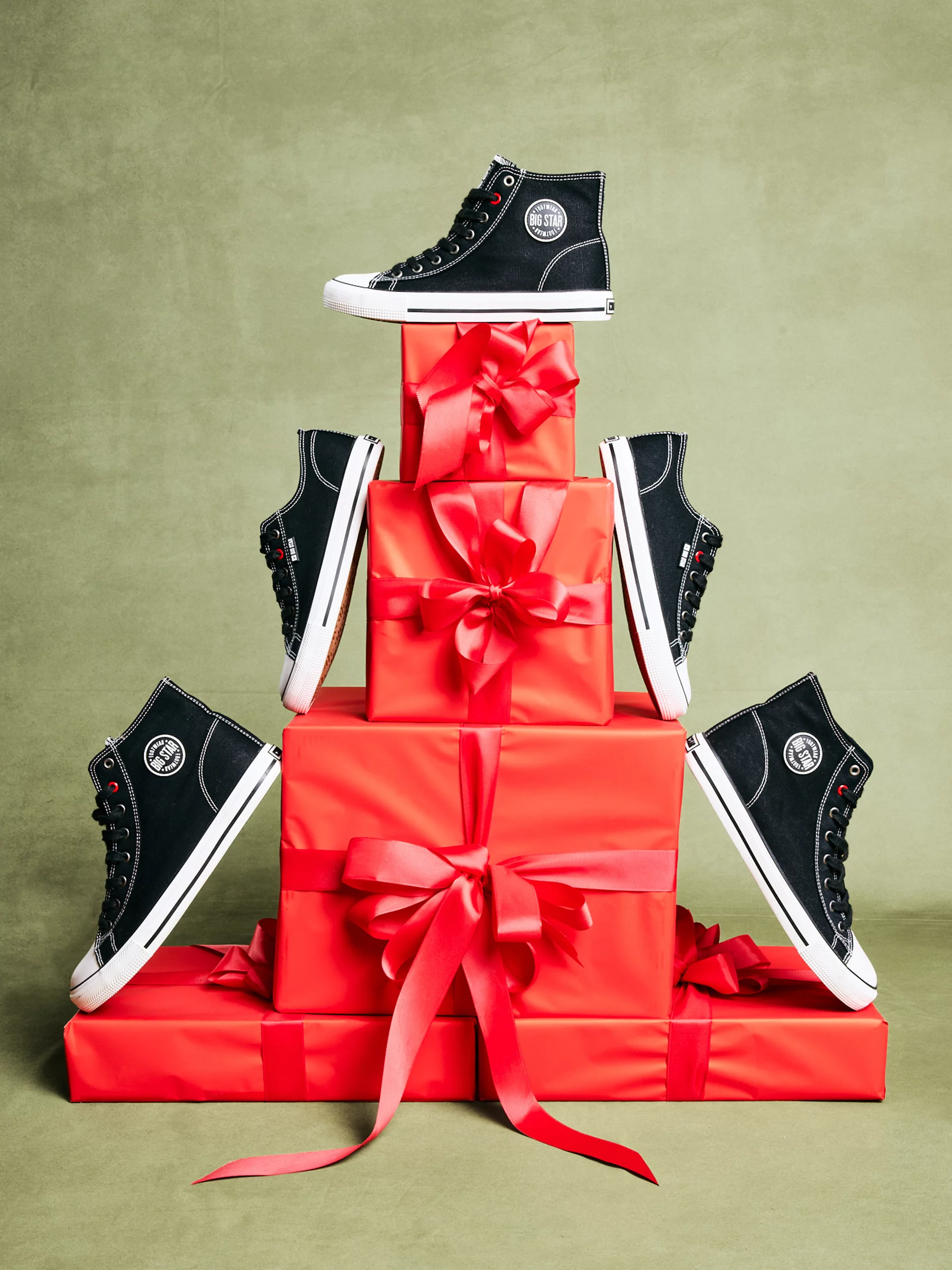 Trampki męskie niskie czarne JJ174601 906