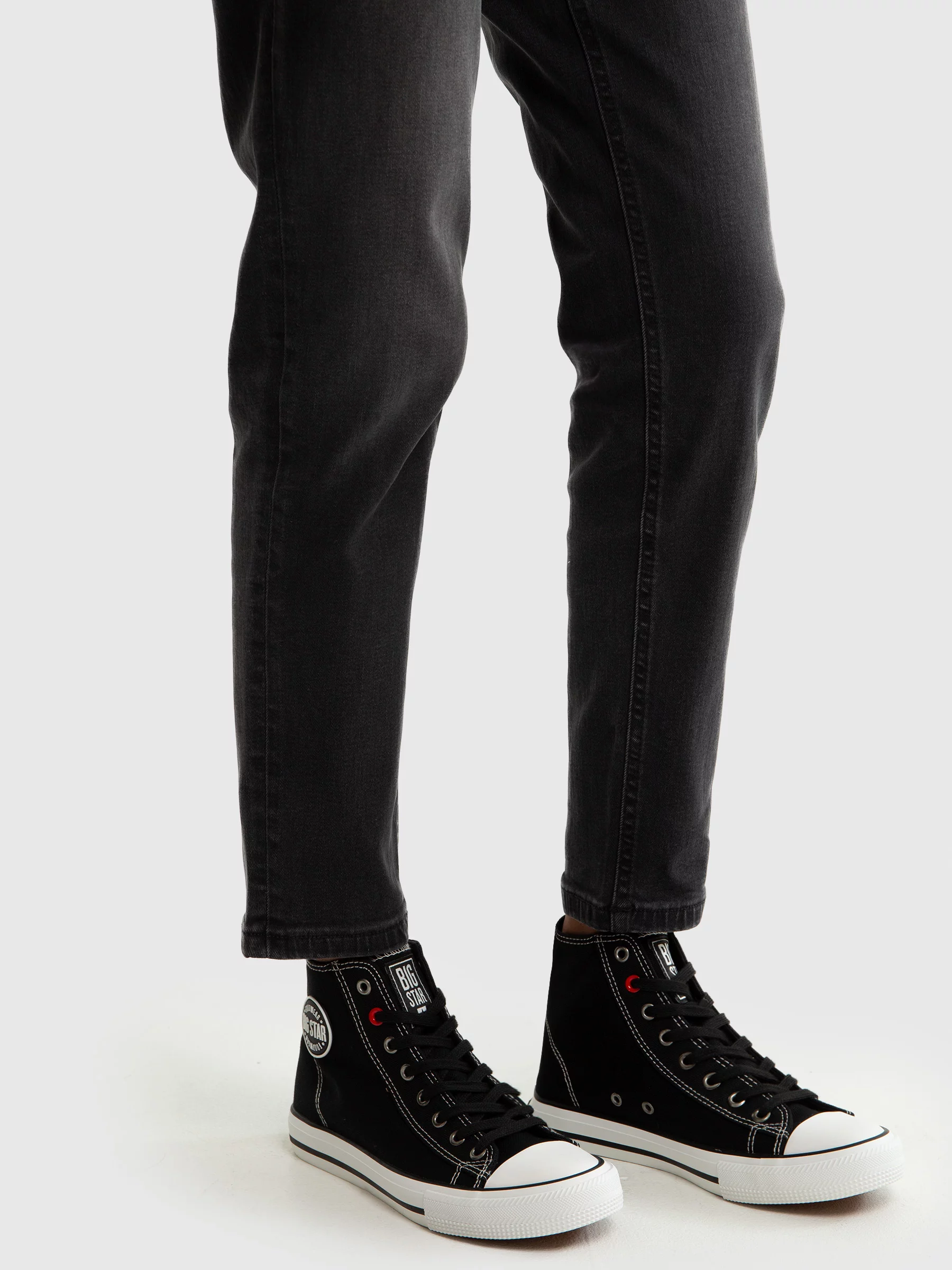 Trampki damskie wysokie czarne JJ274A502 906