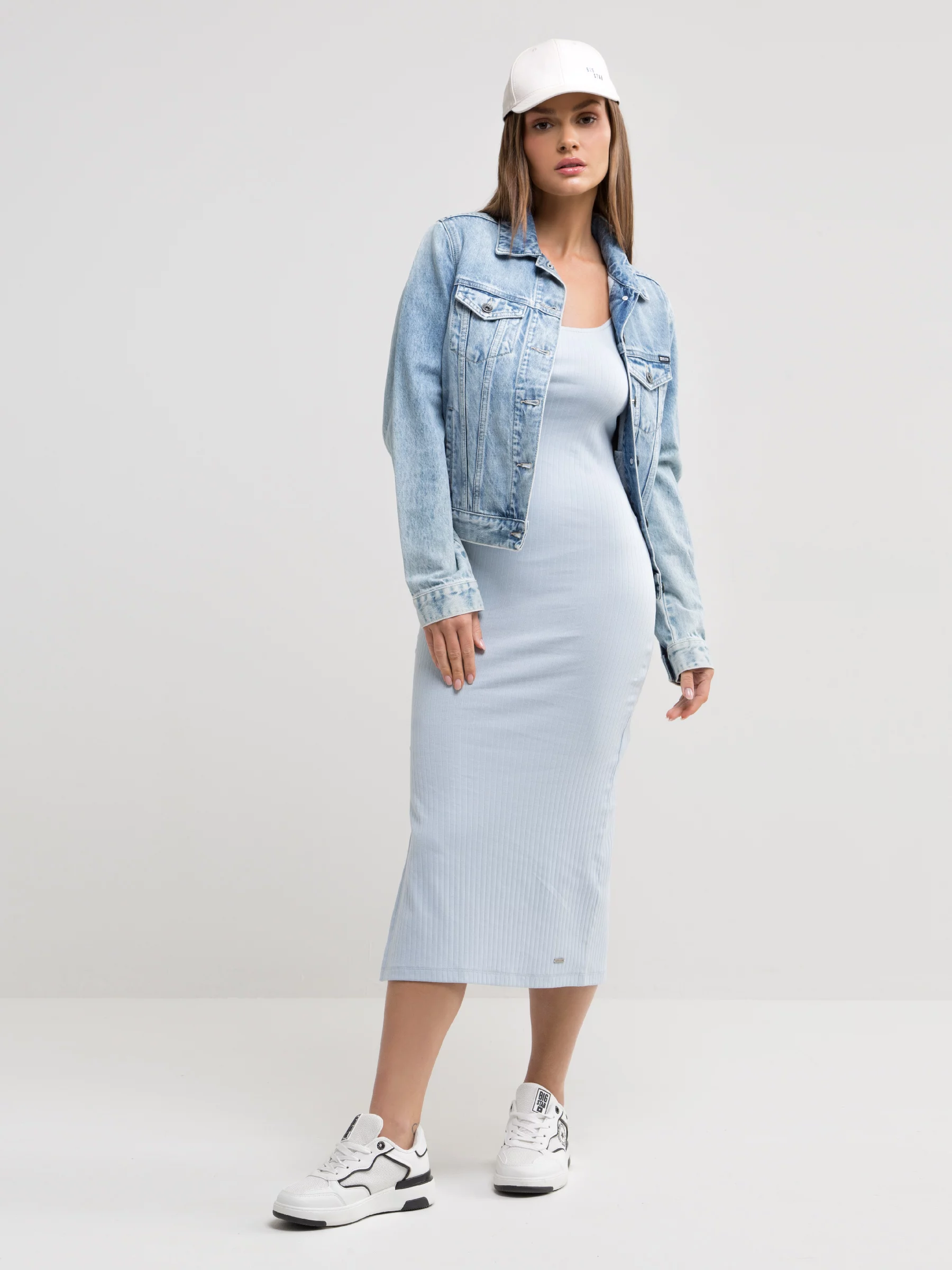 Sukienka damska midi błękitna Edmi 400