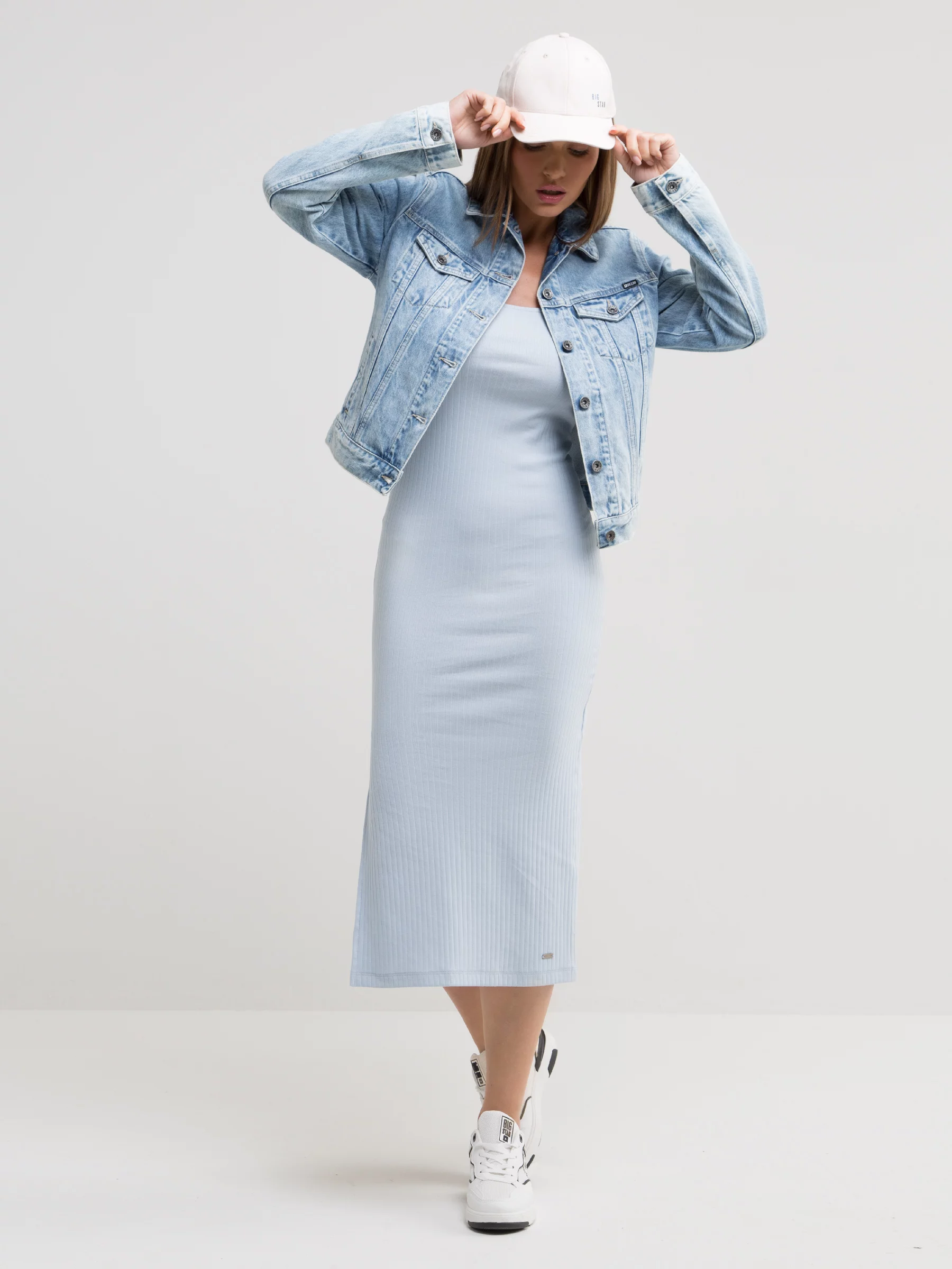 Sukienka damska midi błękitna Edmi 400