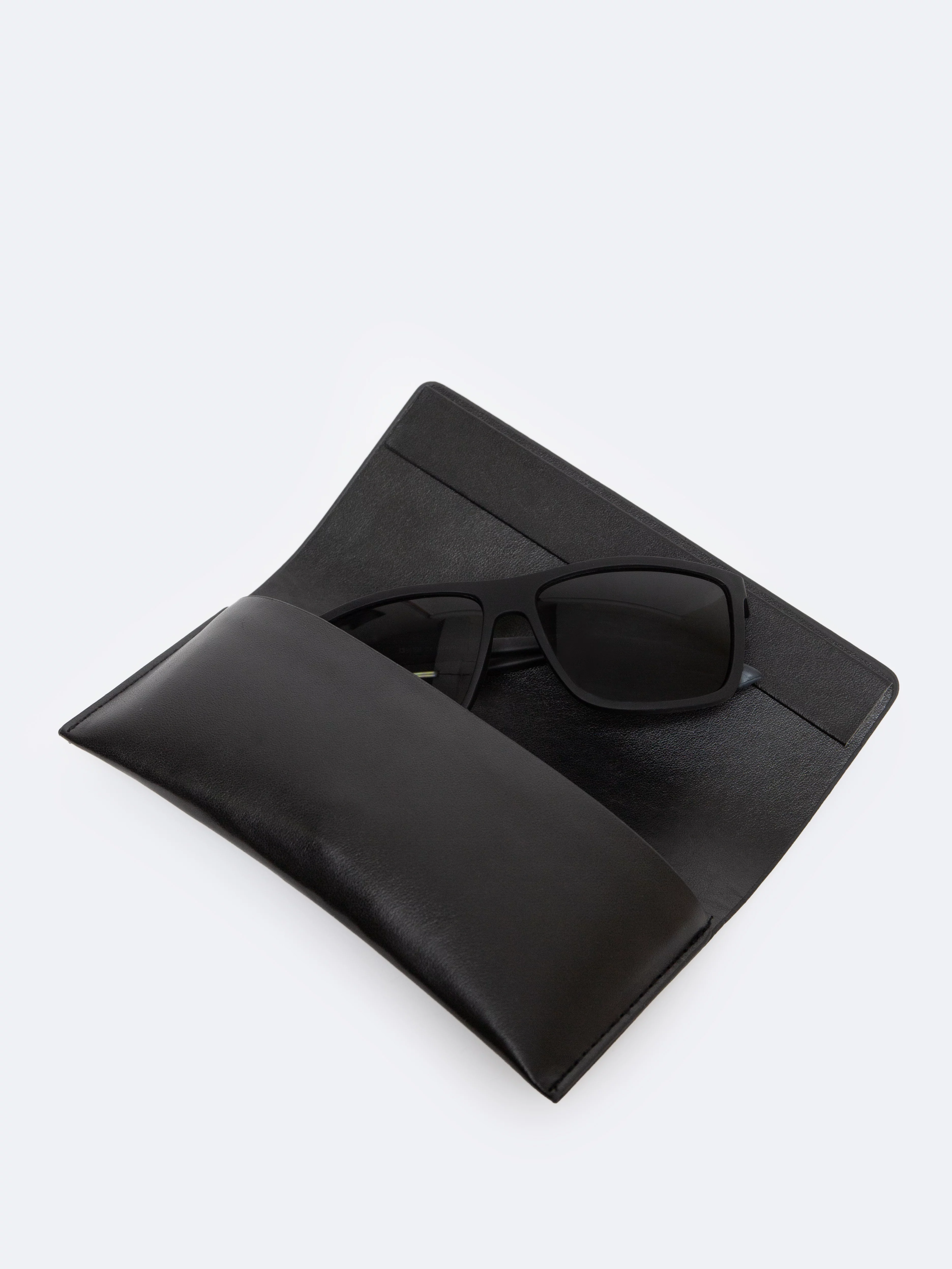 Okulary przeciwsłoneczne męskie czarne Helios 906