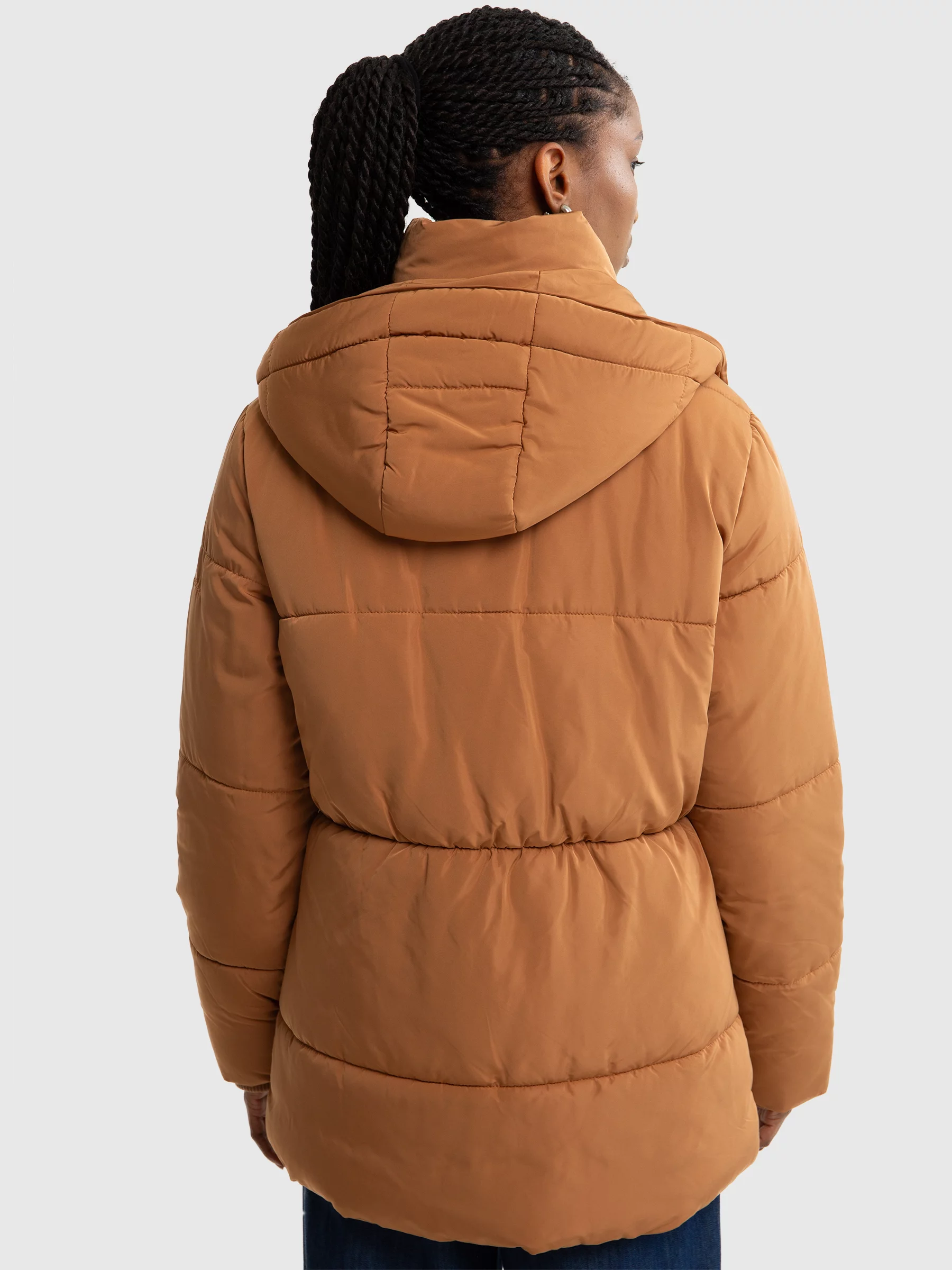 Kurtka damska pikowana z kapturem brązowa Mirake 802