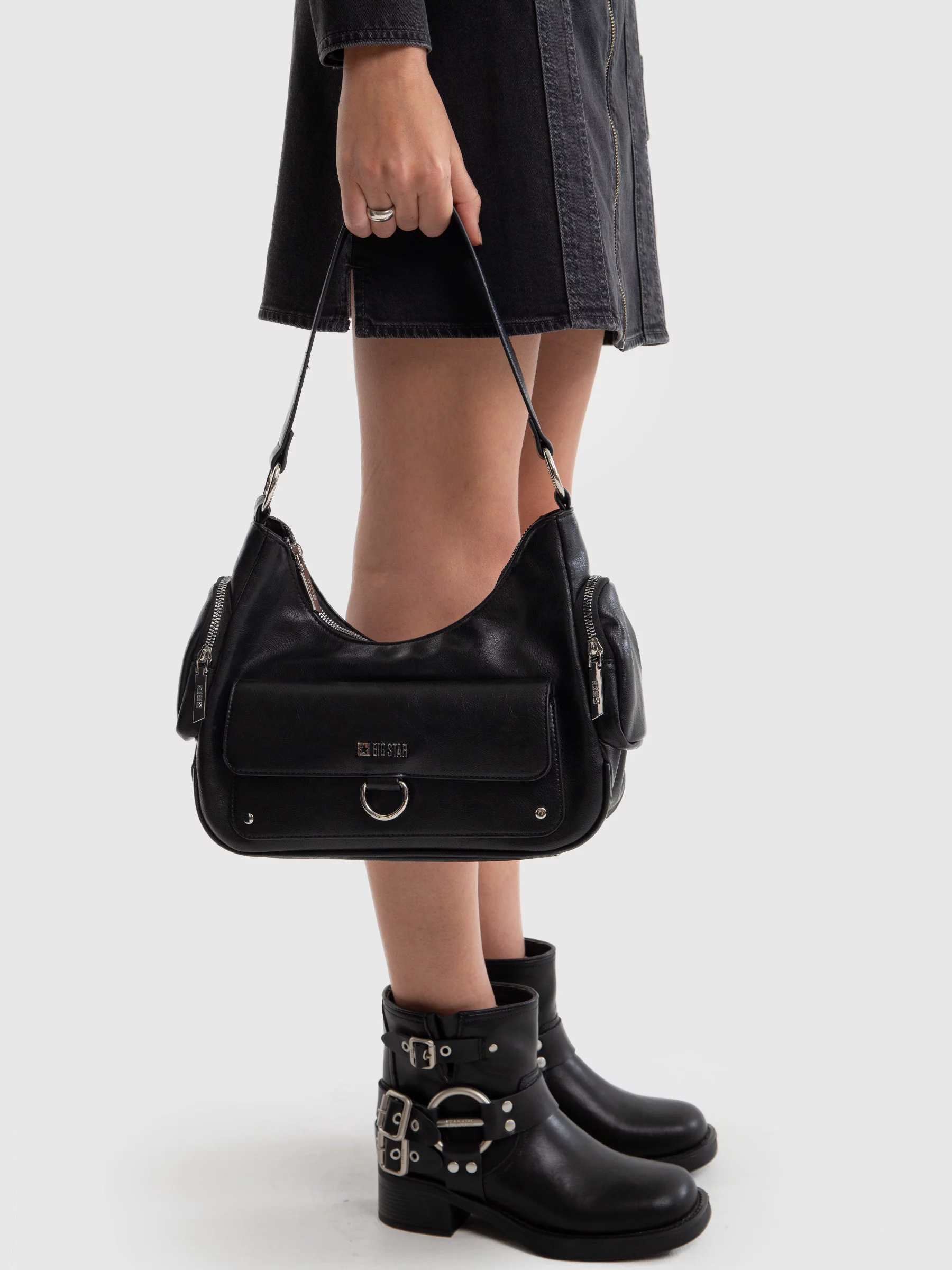 Botki damskie ze skóry naturalnej z ozdobnymi sprzączkami czarne OO274A190 906