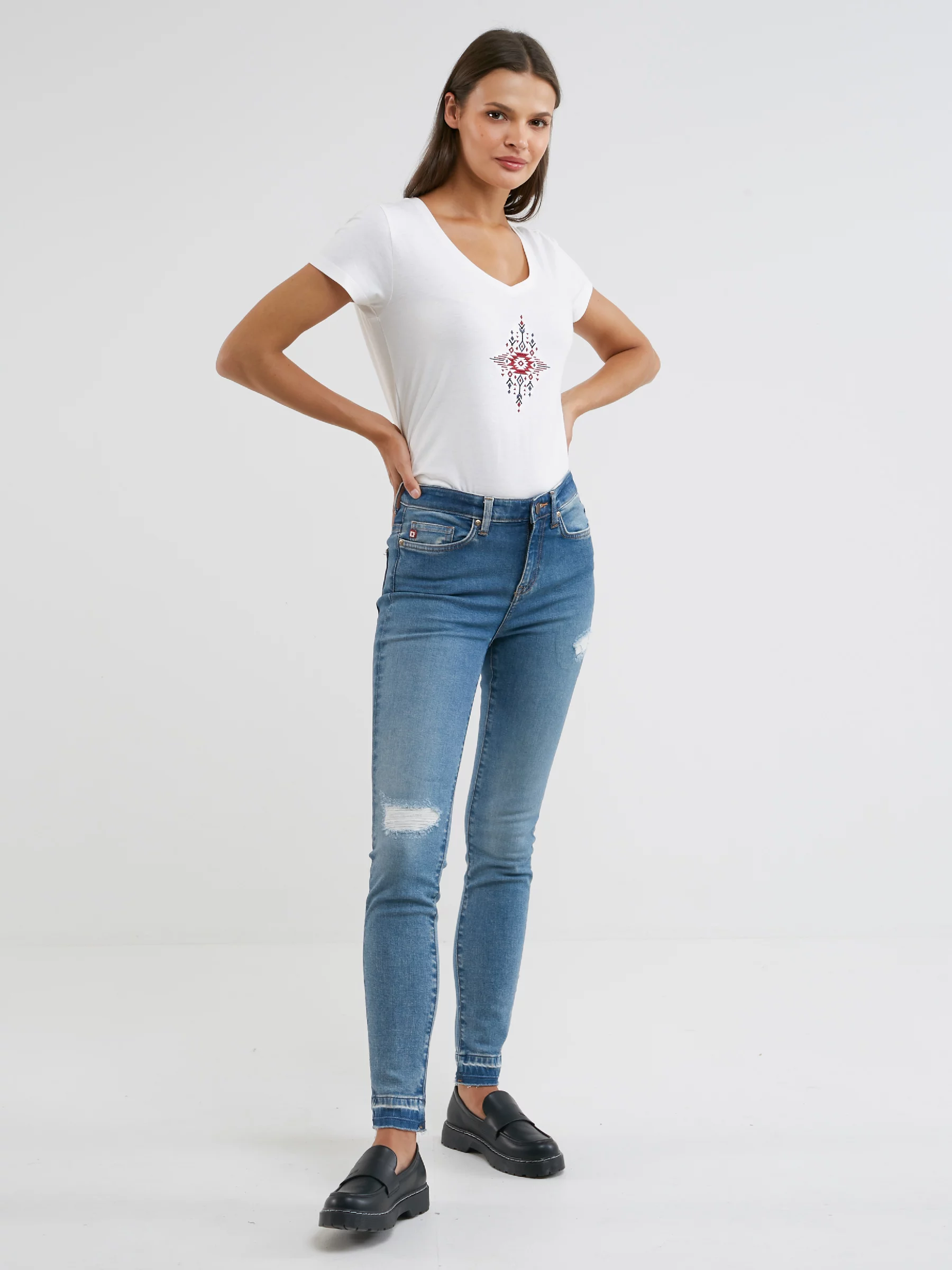 Jeansy damskie skinny z przetarciami niebieskie Adela 483