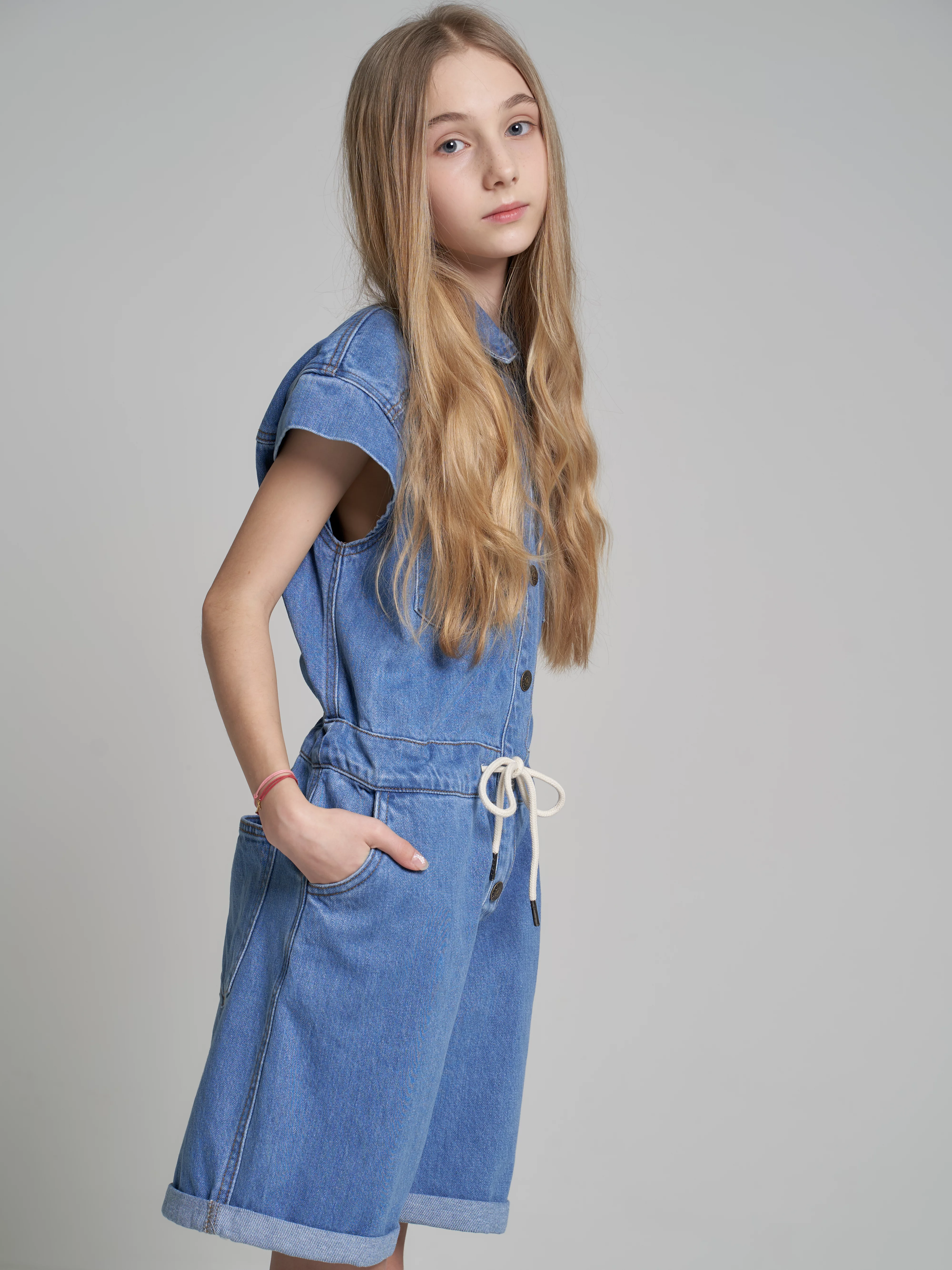 Kombinezon dziewczęcy jeansowy niebieski Quinn 129