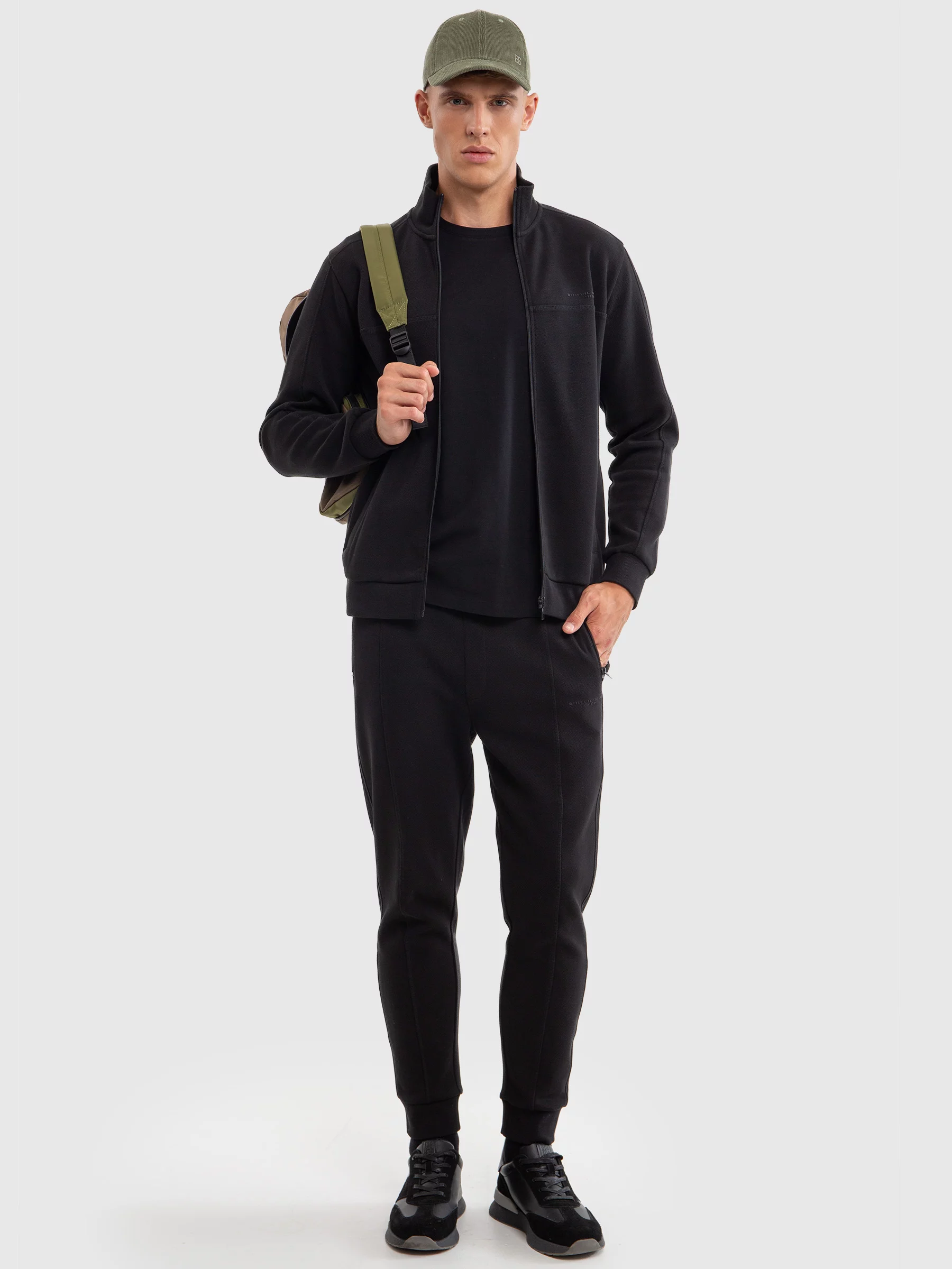 Bluza męska rozpinana ze stójką czarna Wlador 906