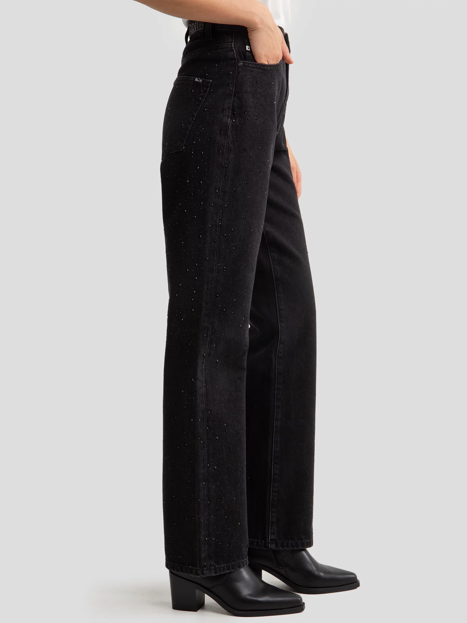 Jeansy damskie z prostą nogawką z cyrkoniami czarne Jade 925