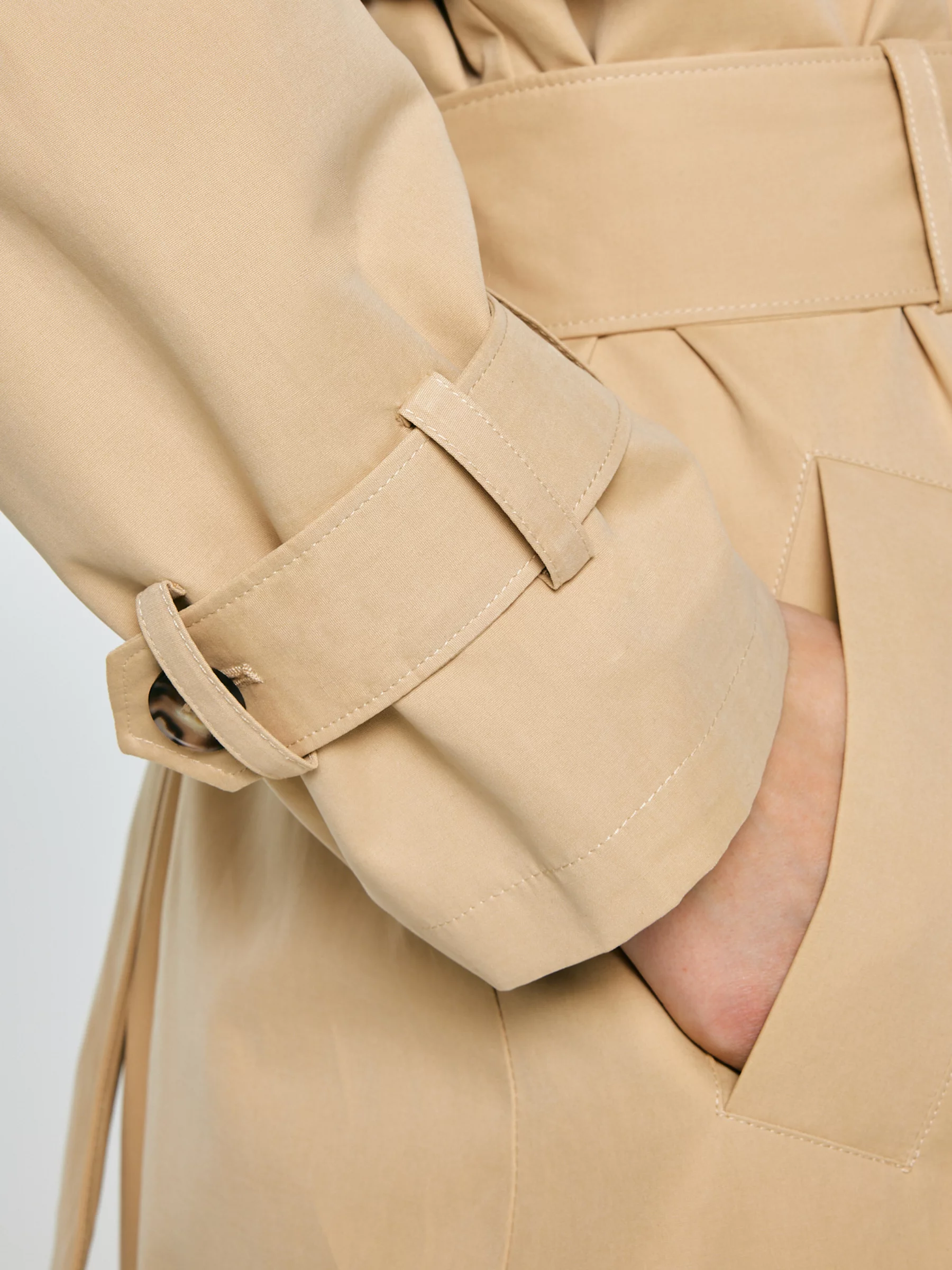 Trencz damski dwurzędowy z paskiem beżowy Retinsa 801