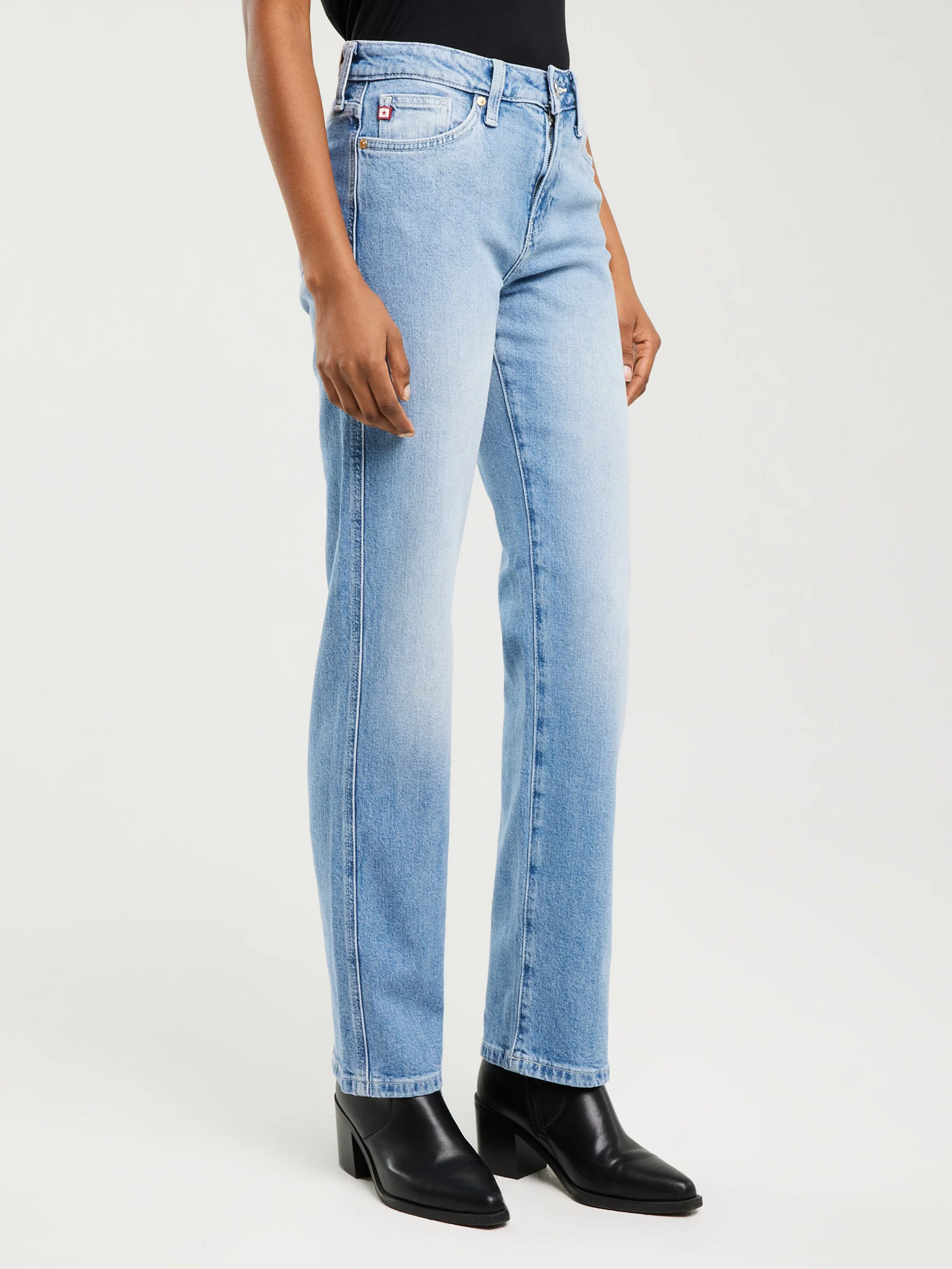 Jeansy damskie z prostą nogawką jasnoniebieskie Myrra 113