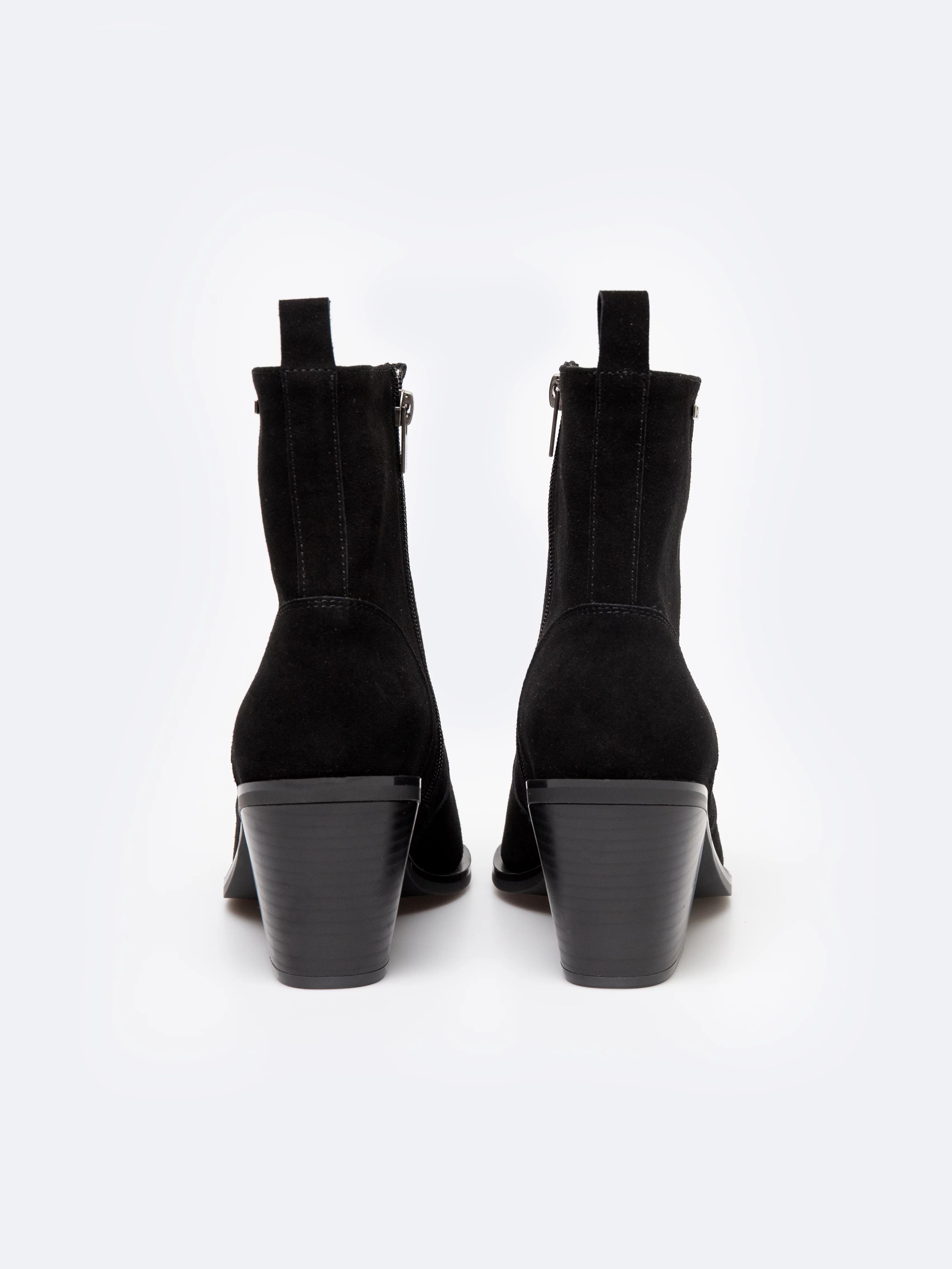 Botki damskie kowbojki ze skóry naturalnej zamszowej czarne SS274472 906