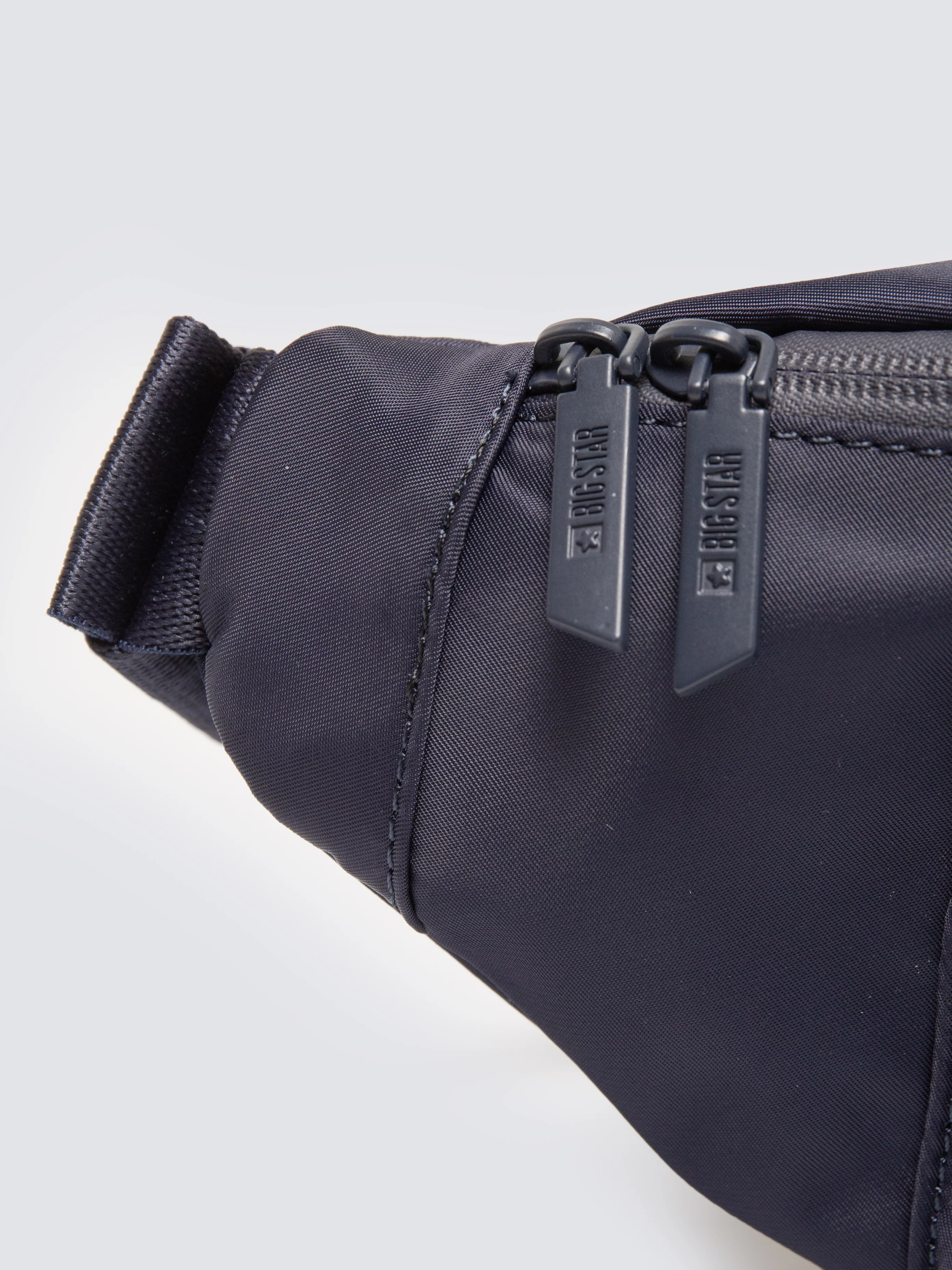 Saszetka męska typu nerka granatowa Tizanor 403