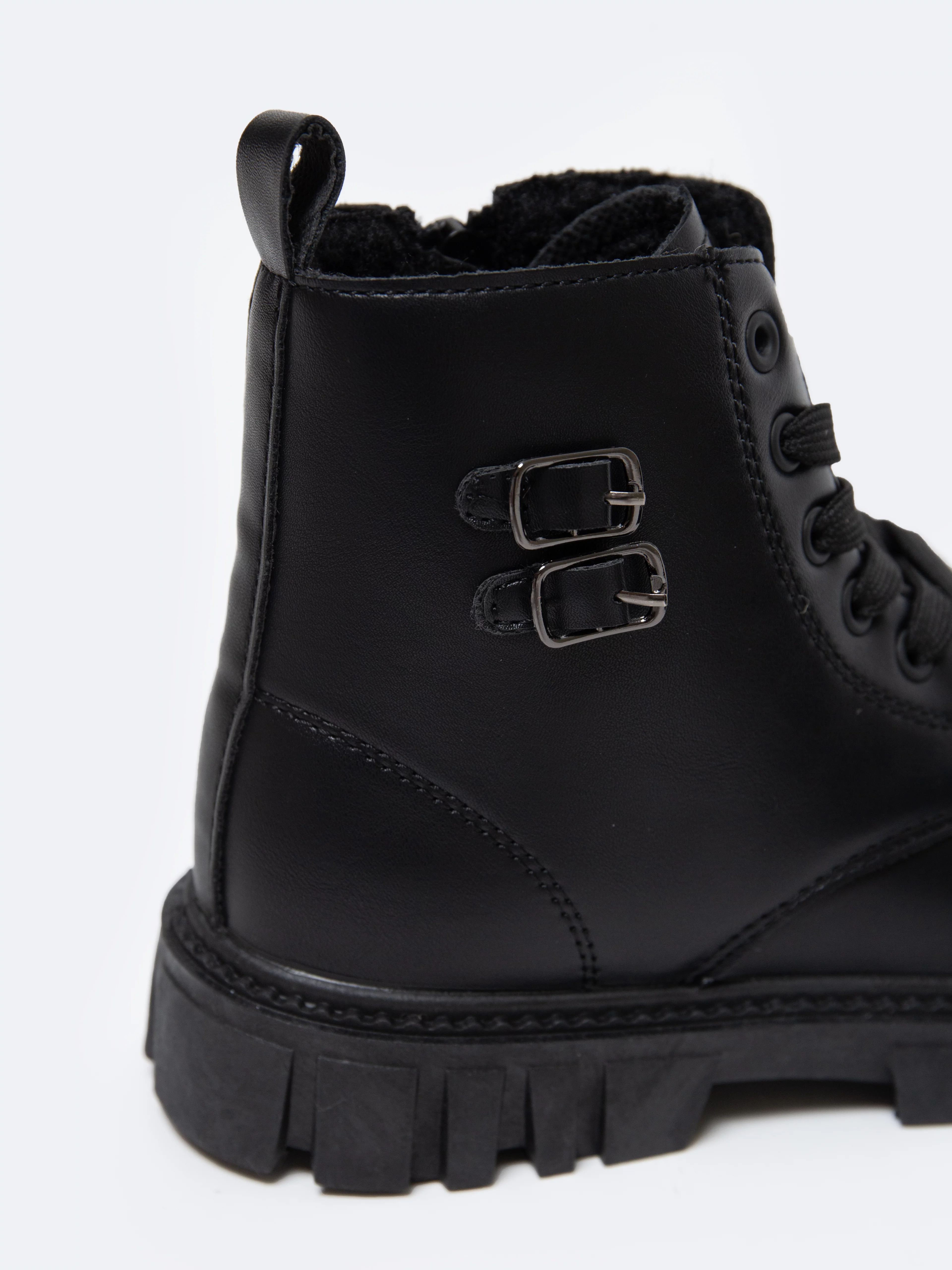 Trapery dziecięce ze skóry ekologicznej czarne OO374084 906