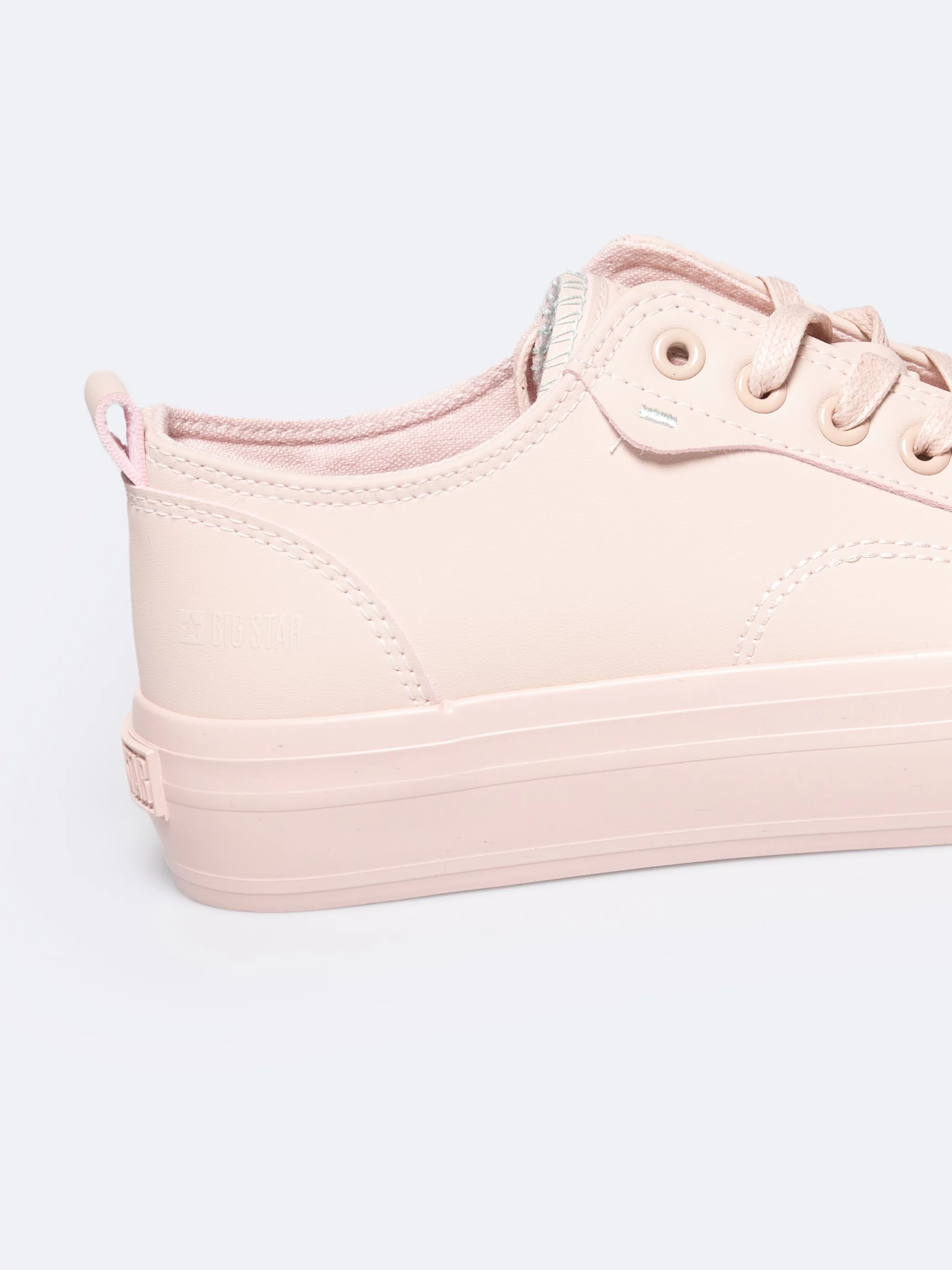 Trampki damskie niskie ze skóry ekologicznej jasnoróżowe RR274A294 600