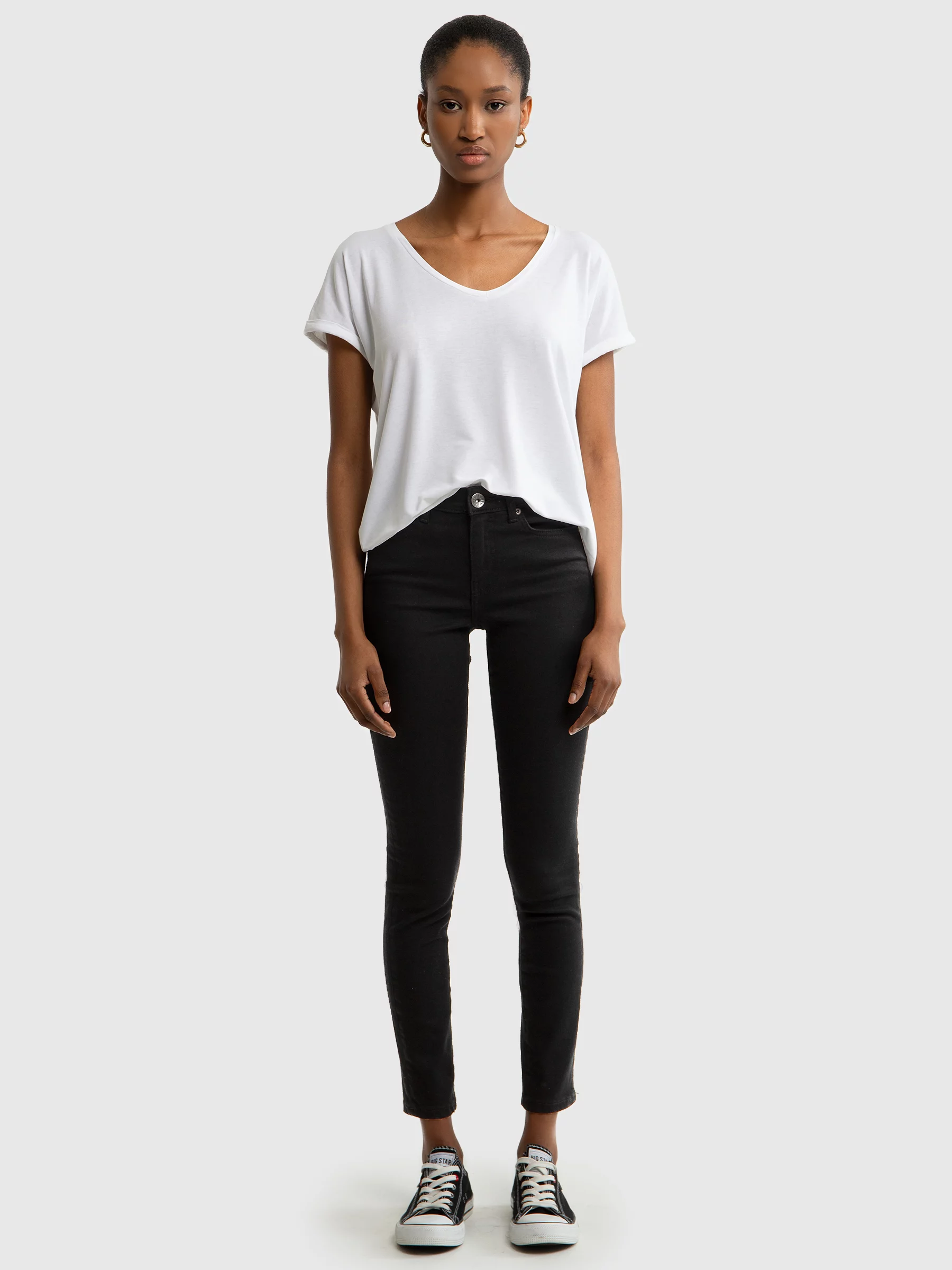 Koszulka damska o luźnym kroju biała Valeria 101