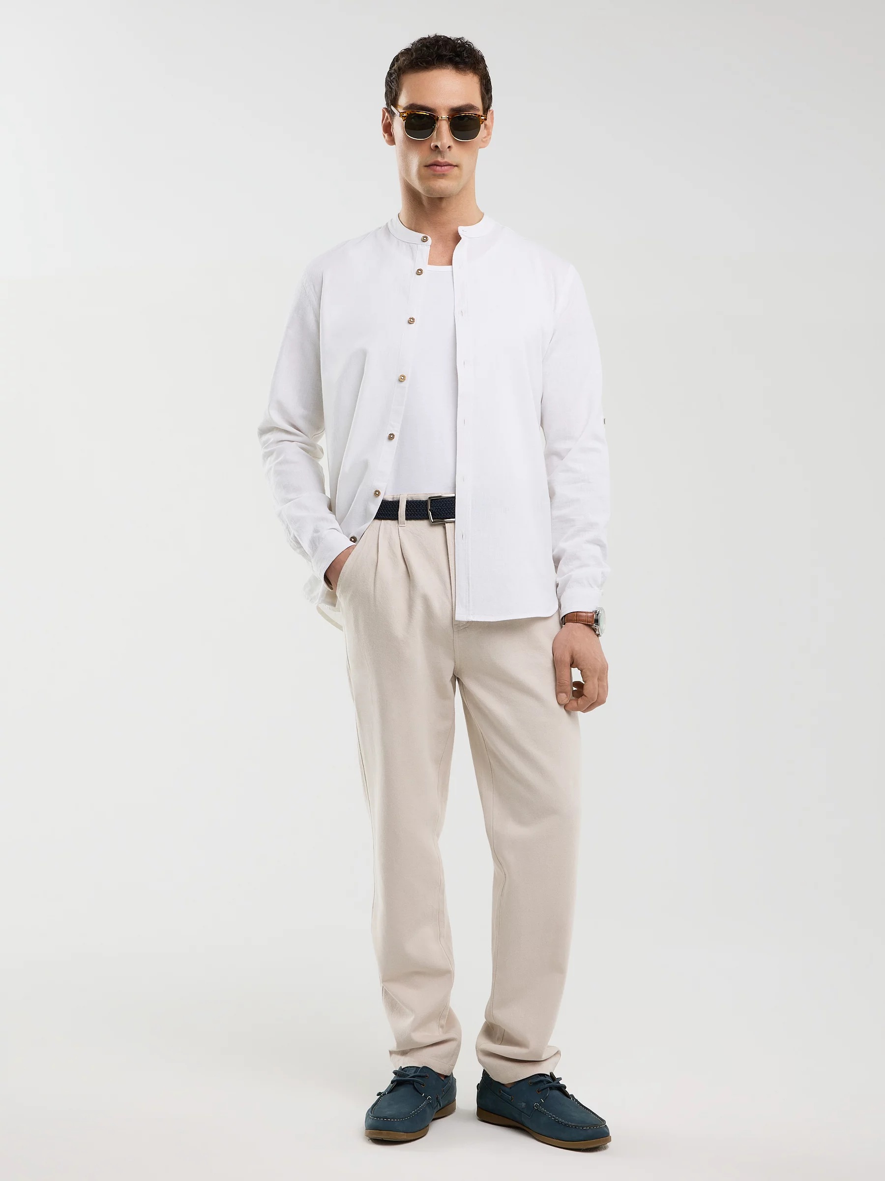 Lniana koszula męska na stójce biała Janew 101