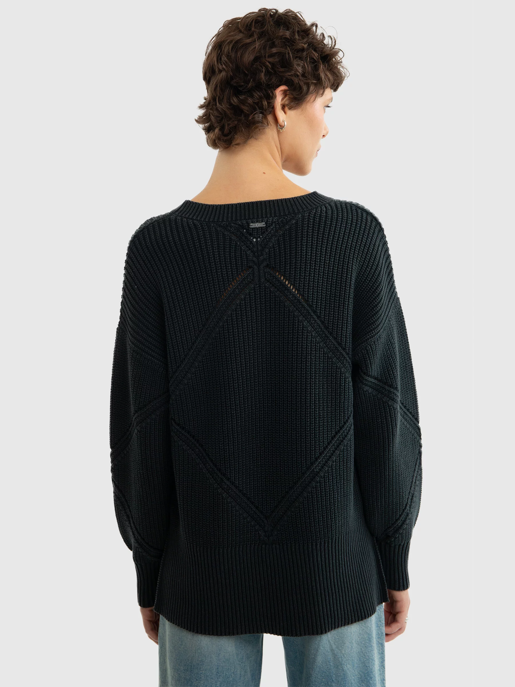 Sweter damski z ozdobnym splotem czarny Acidia 906