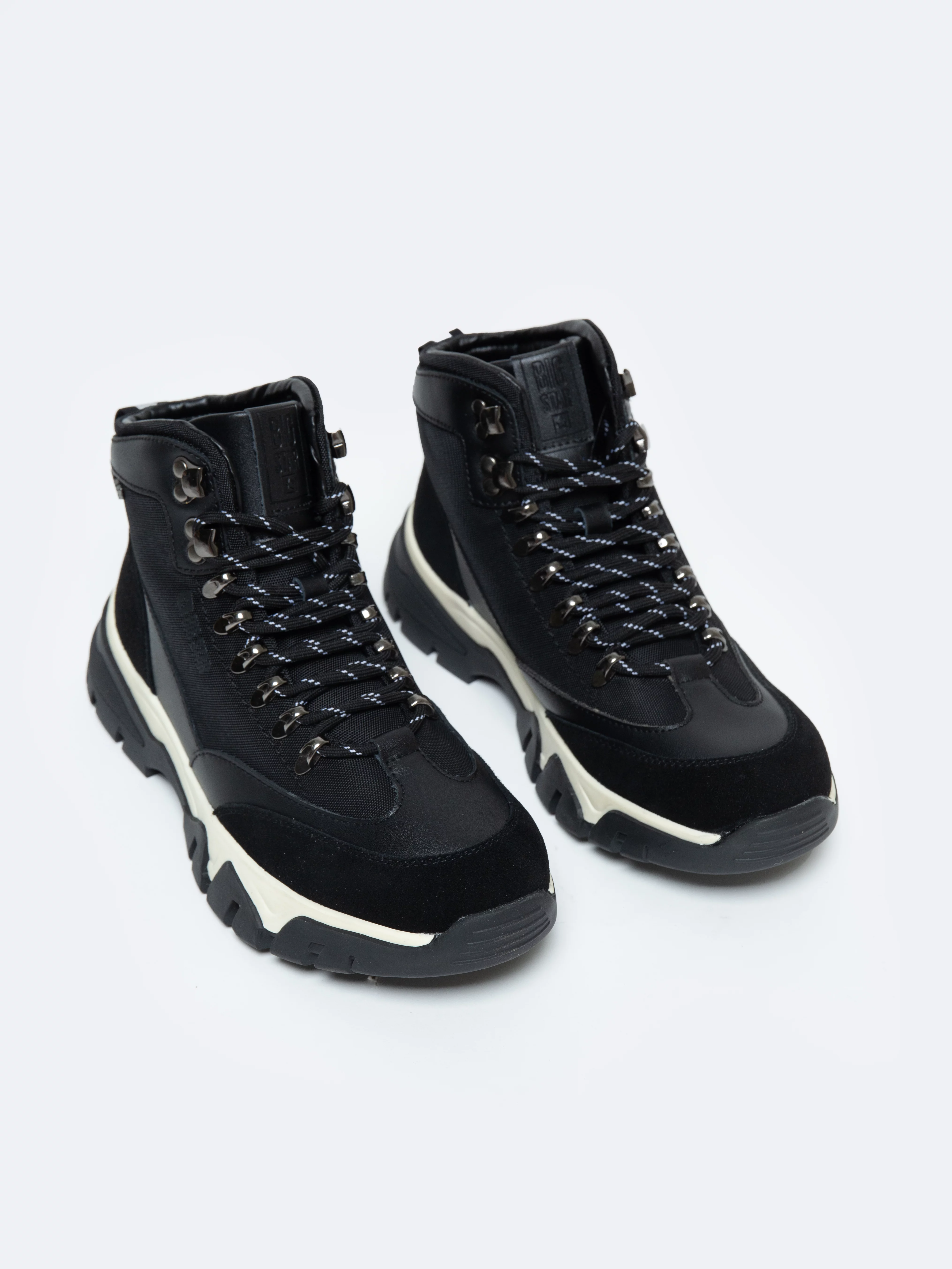 Buty męskie trekkingowe ze skóry naturalnej czarne OO174182 906