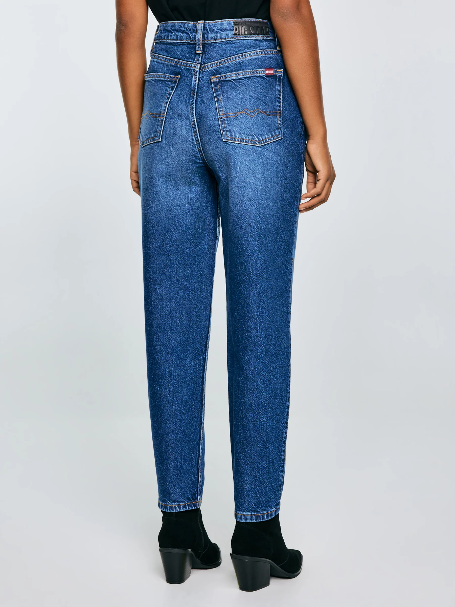 Jeansy damskie mom jeans niebieskie Silla 620