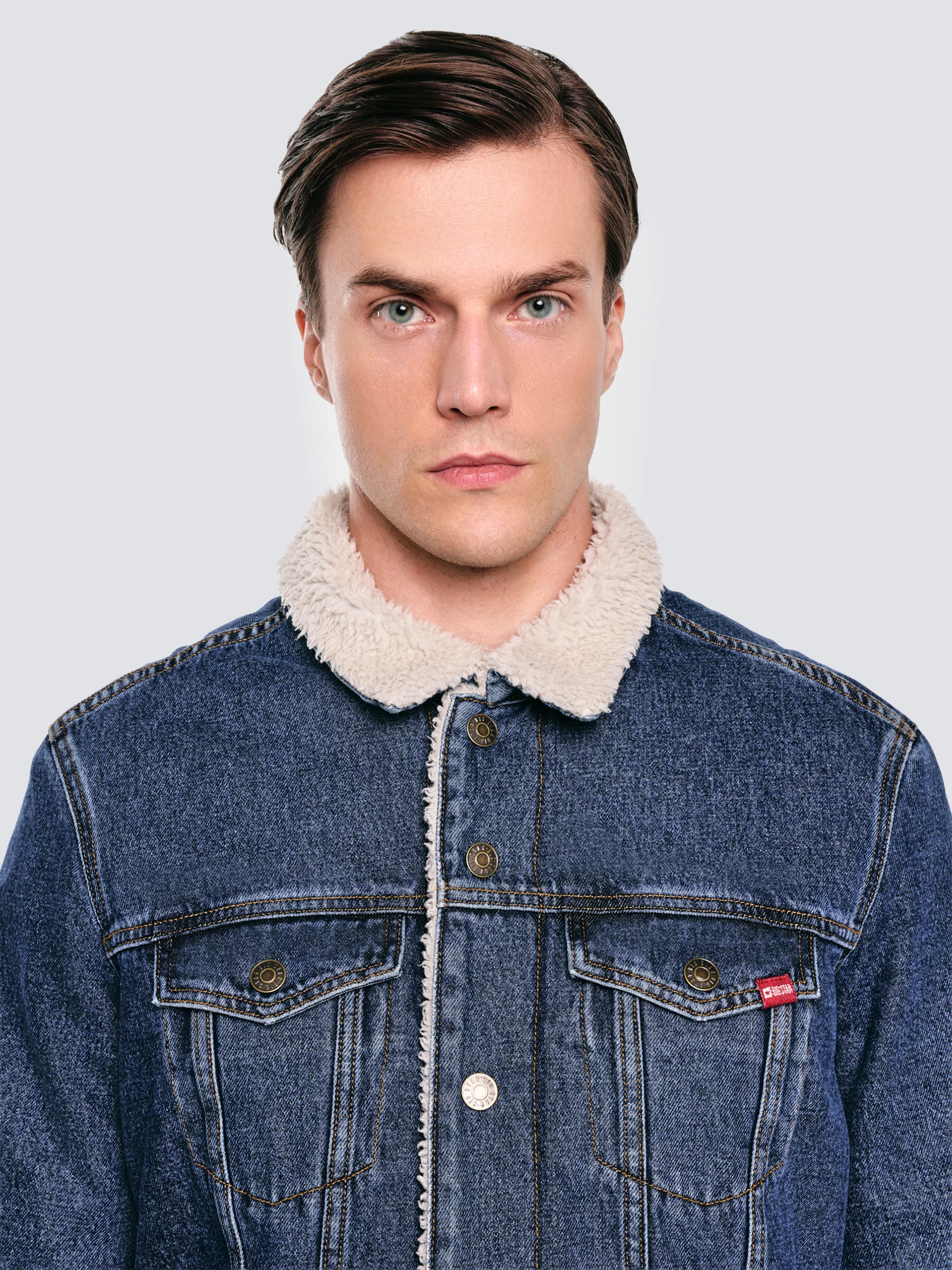 Kurtka męska jeansowa z kożuszkiem niebieska Ruben 353