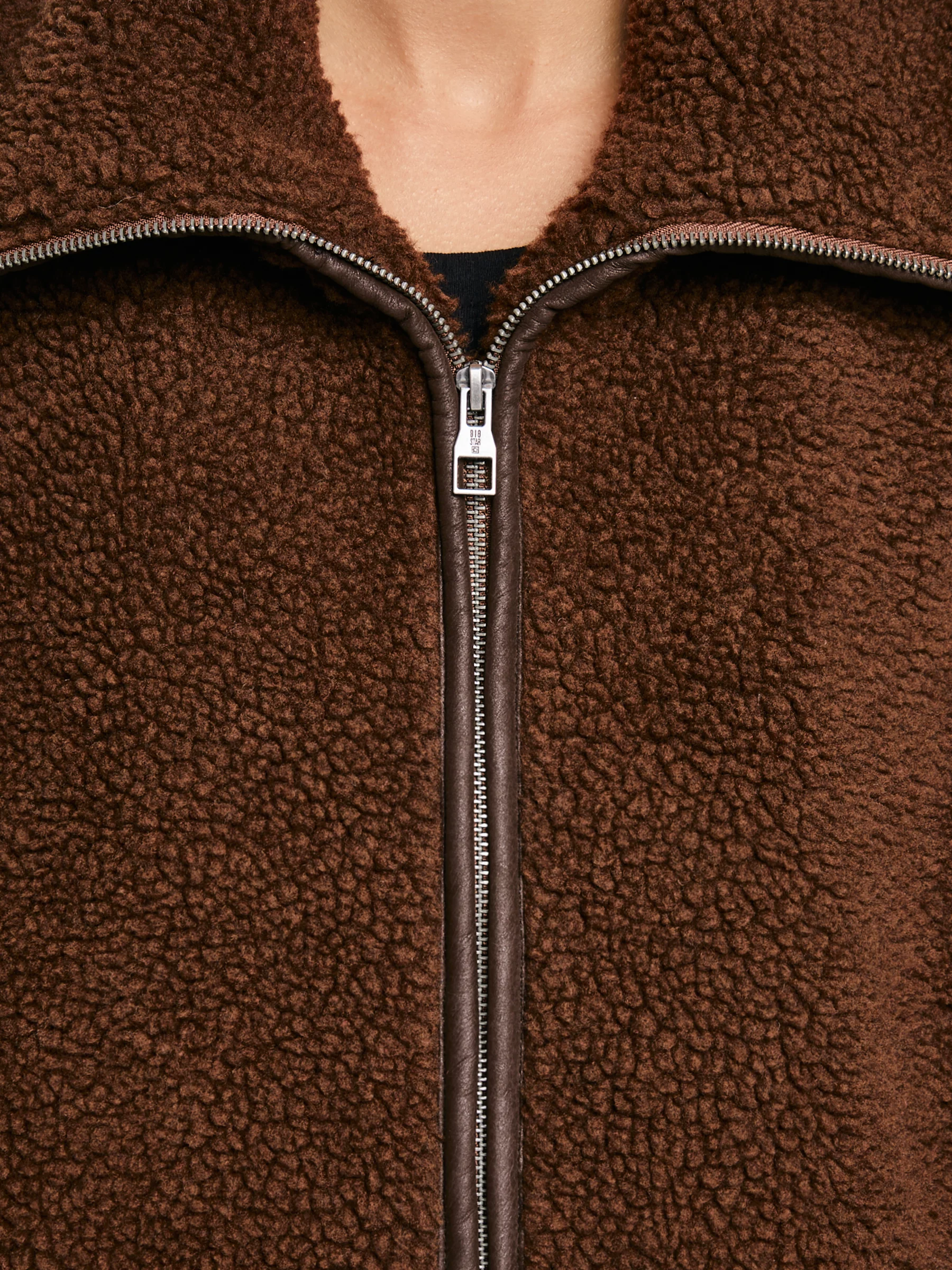 Bluza damska z imitacji baranka brązowa Anabela 804